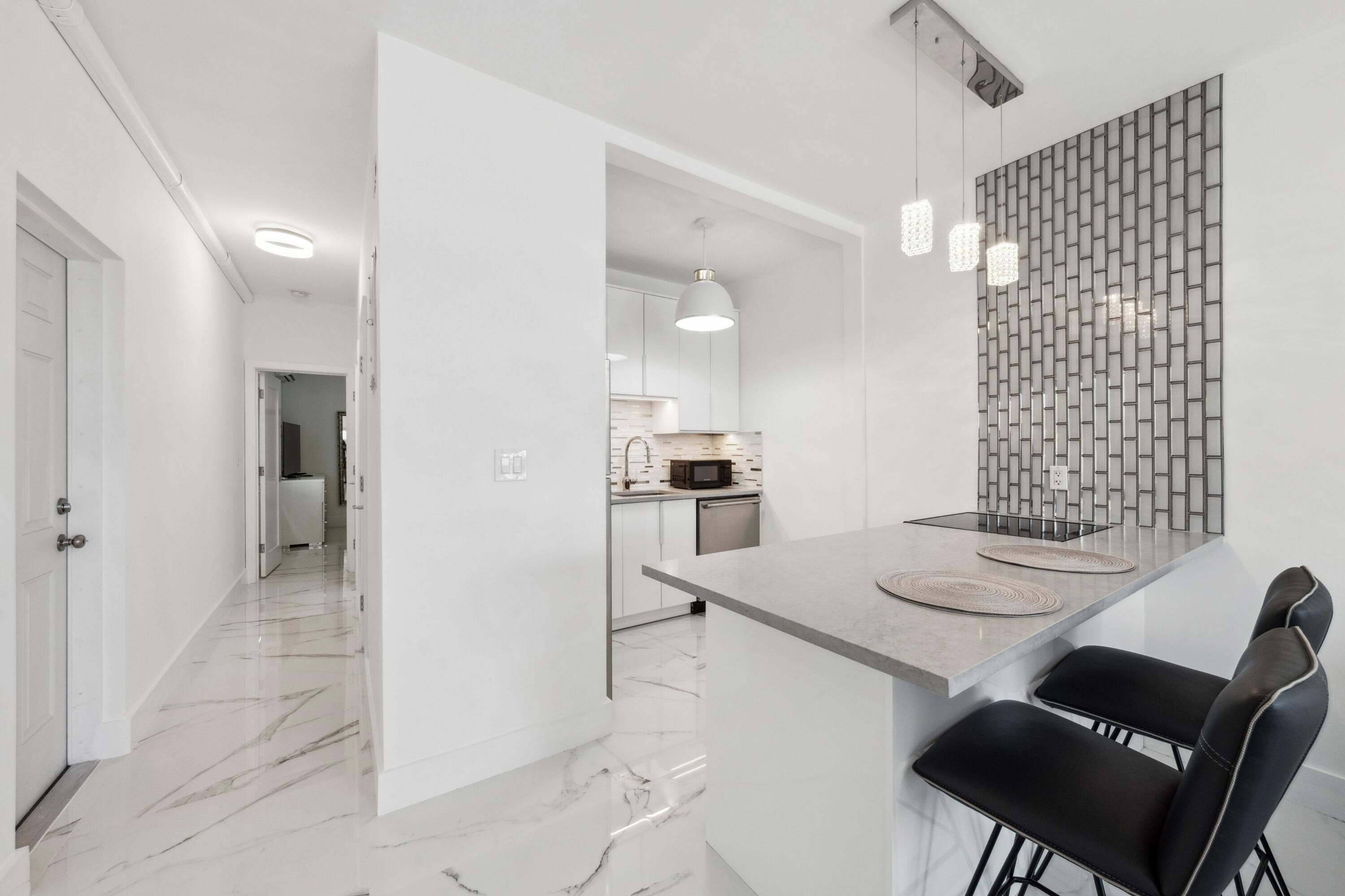 810 SE 22nd Avenue 103, Pompano Beach, FL 33062 — photo 11 of 40