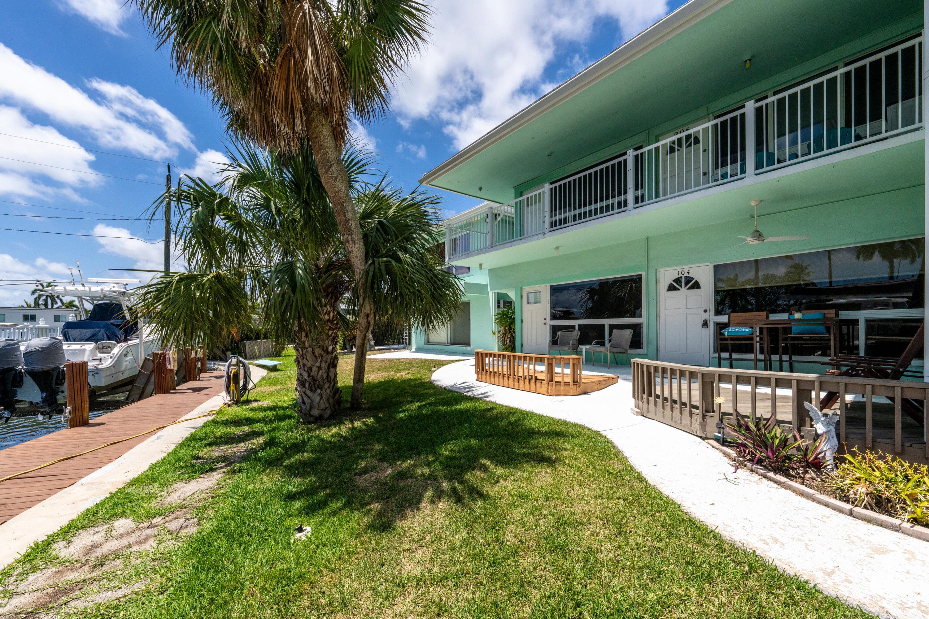 810 SE 22nd Avenue 103, Pompano Beach, FL 33062 — photo 33 of 40