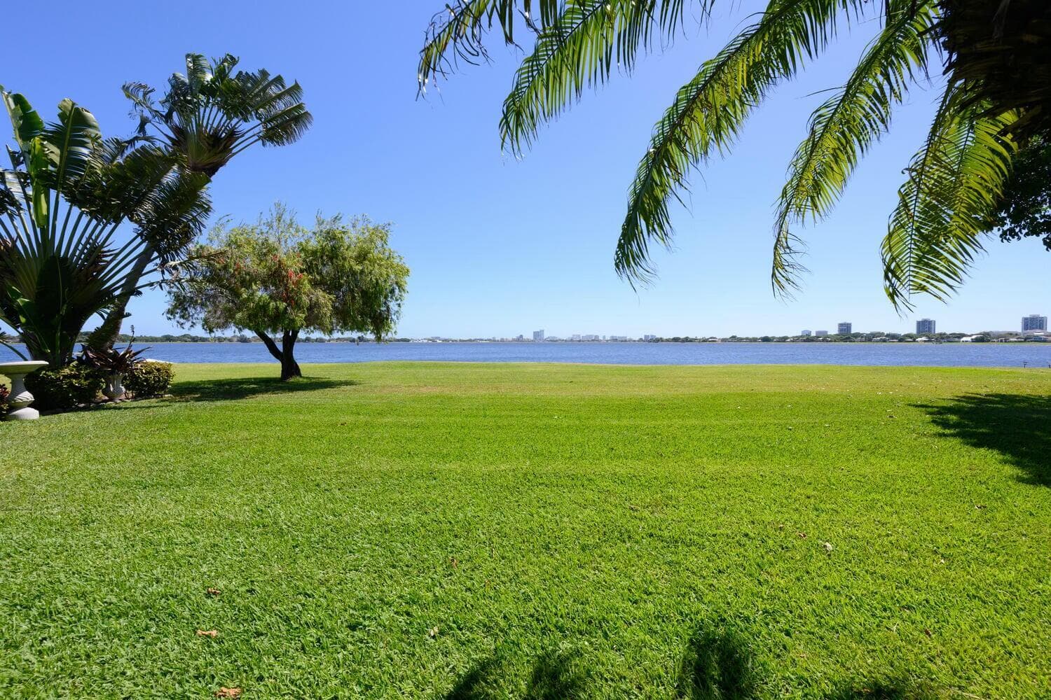 3600 N Shore Drive, West Palm Beach, FL 33407 — photo 3 of 50
