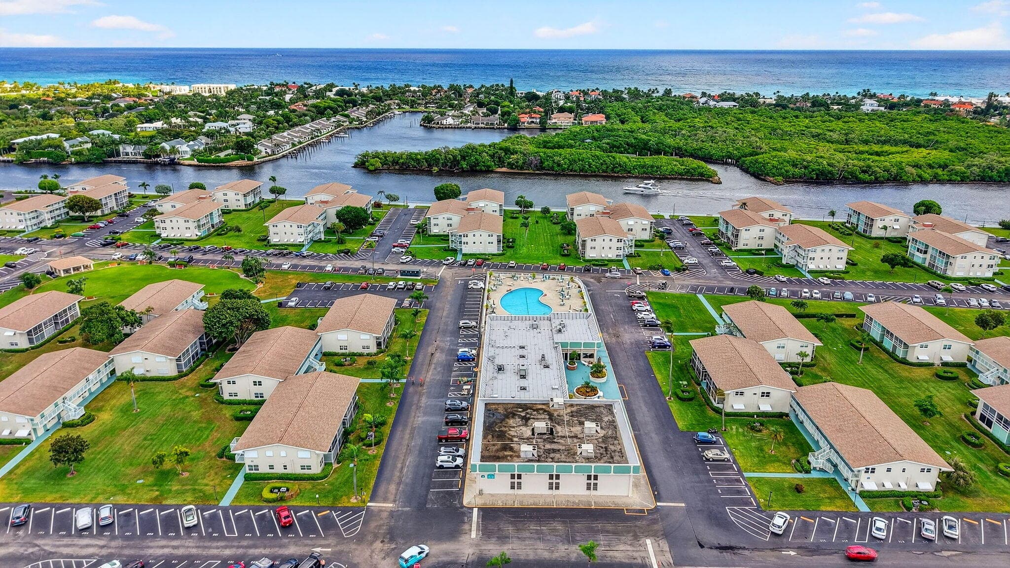 600 Horizon W 207, Boynton Beach, FL 33435 — photo 20 of 30