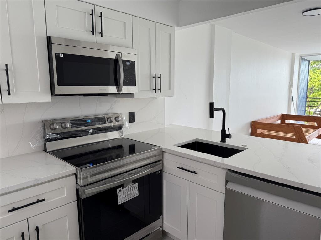 112 Royal Park Drive 4b, Oakland Park, FL 33309 — photo 8 of 21
