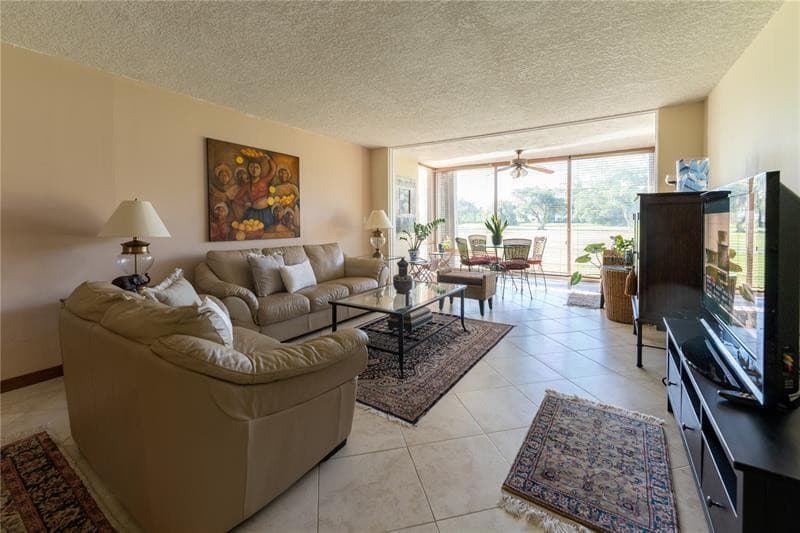3700 Oaks Clubhouse Drive 103, Pompano Beach, FL 33069 — photo 64 of 78