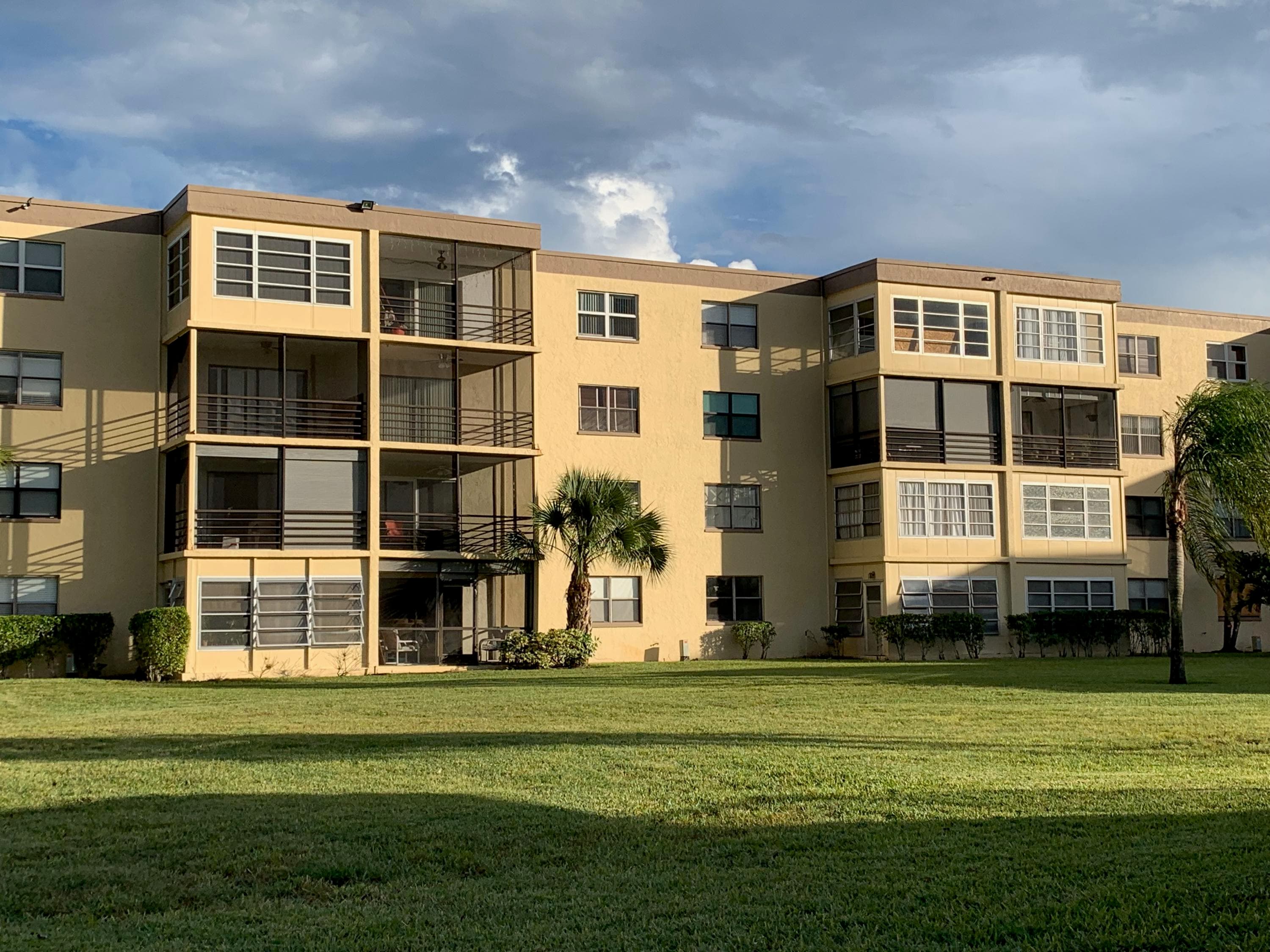 9355 SW 8th Street 202, Boca Raton, FL 33428 — photo 3 of 88