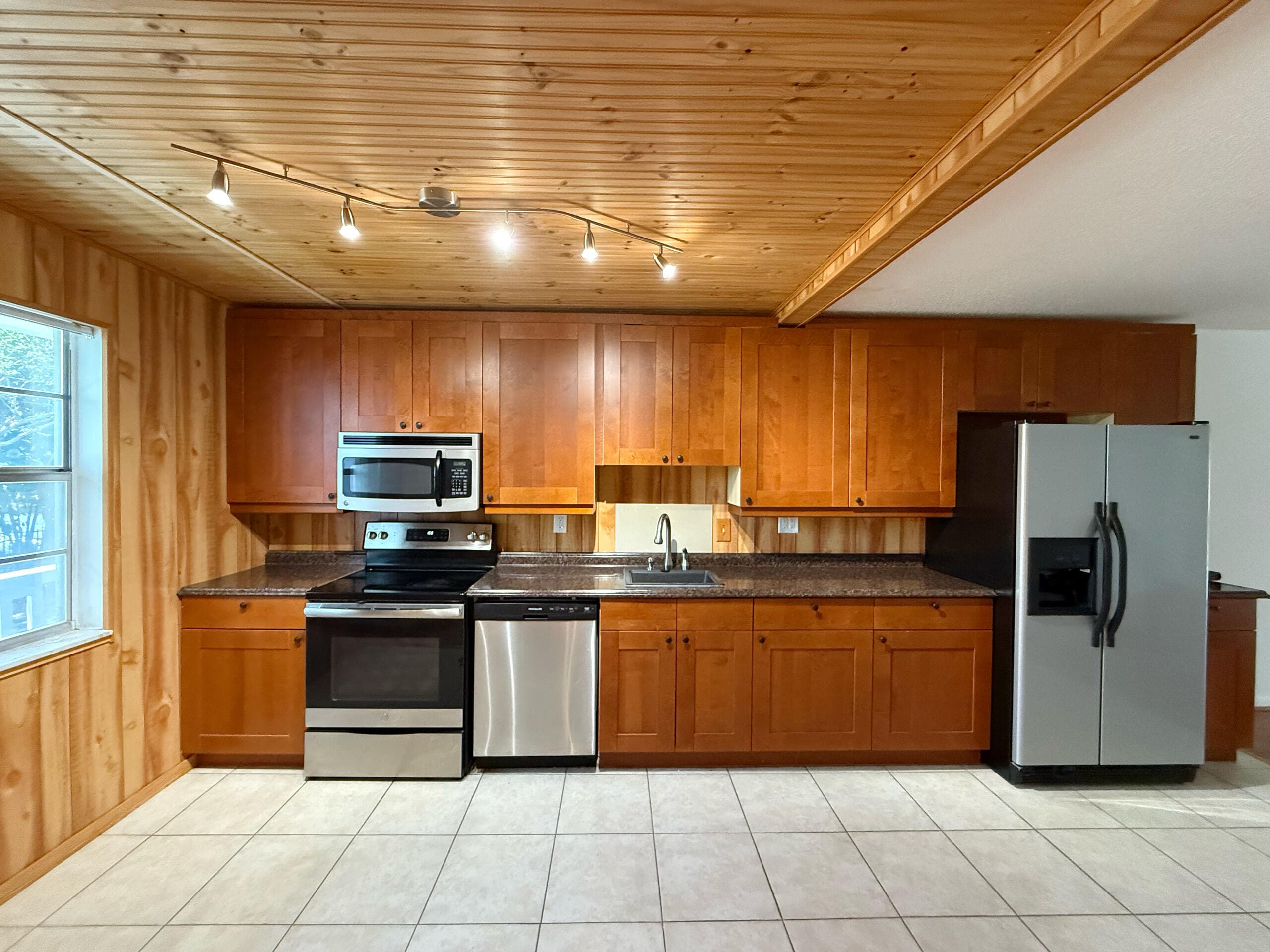 3776 Inverrary Boulevard 204r, Lauderhill, FL 33319 — photo 1 of 16