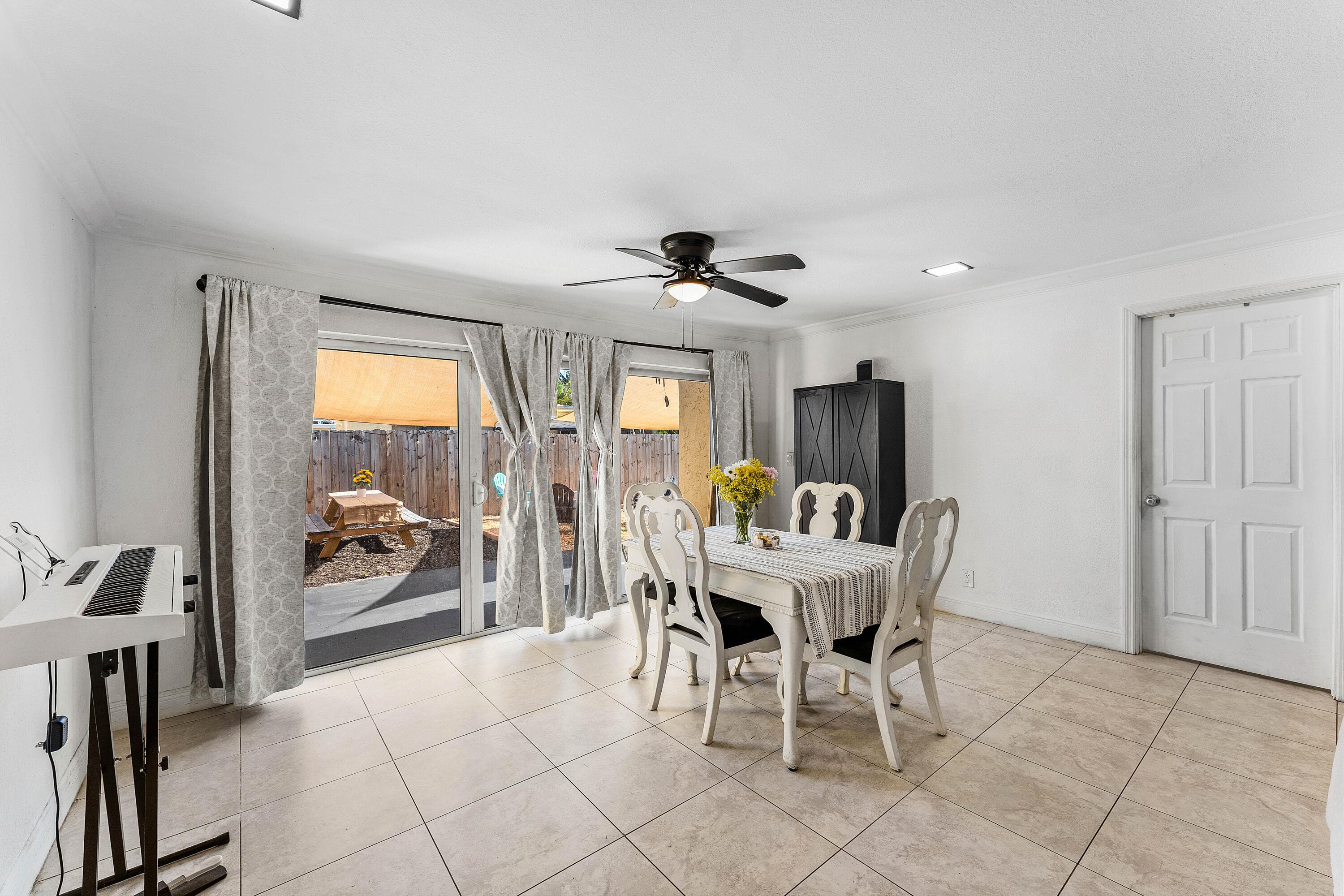 250 NW 43rd Place, Pompano Beach, FL 33064 — photo 6 of 34