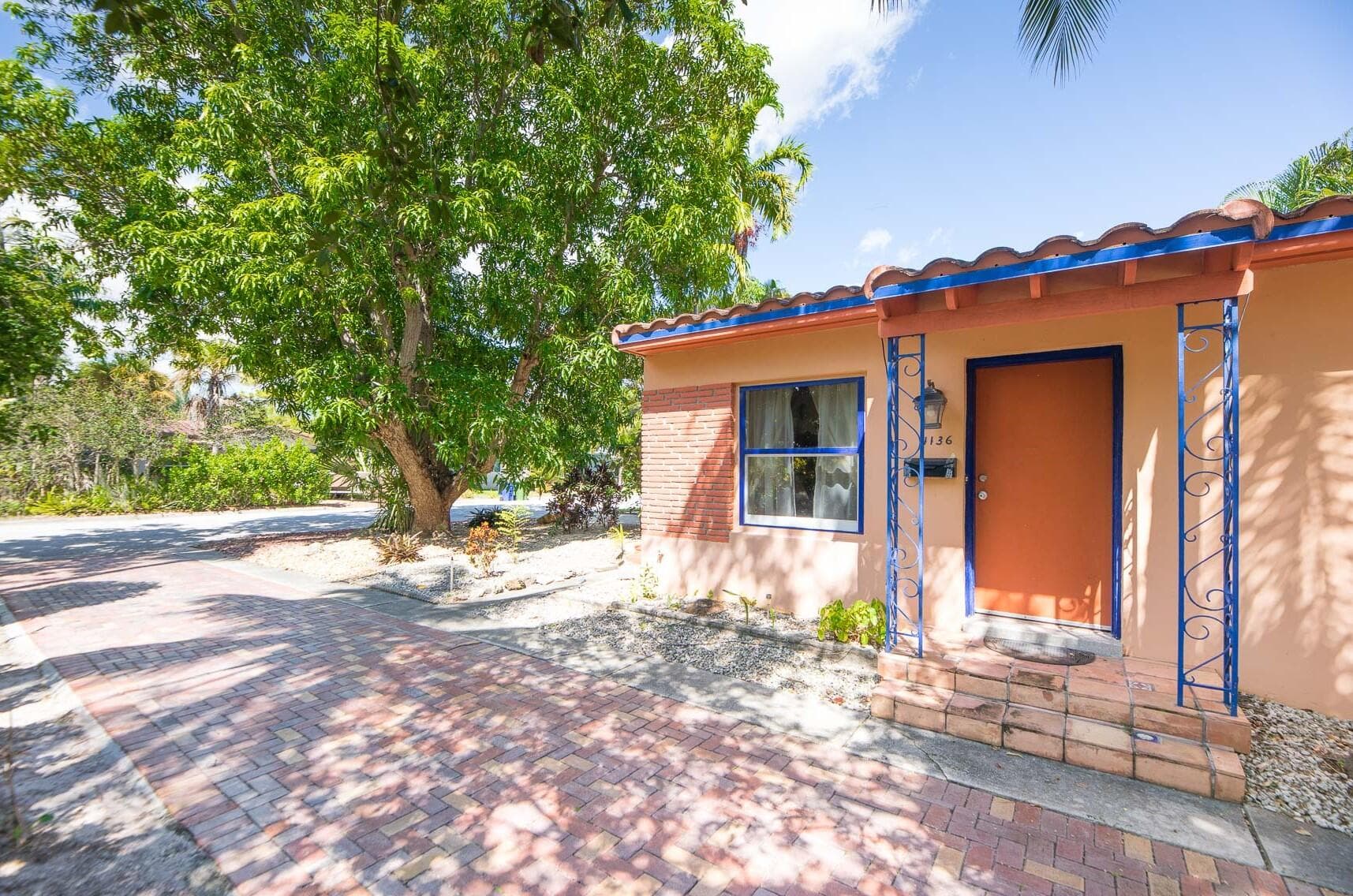 1136 NE 17th Way, Fort Lauderdale, FL 33304 — photo 1 of 19