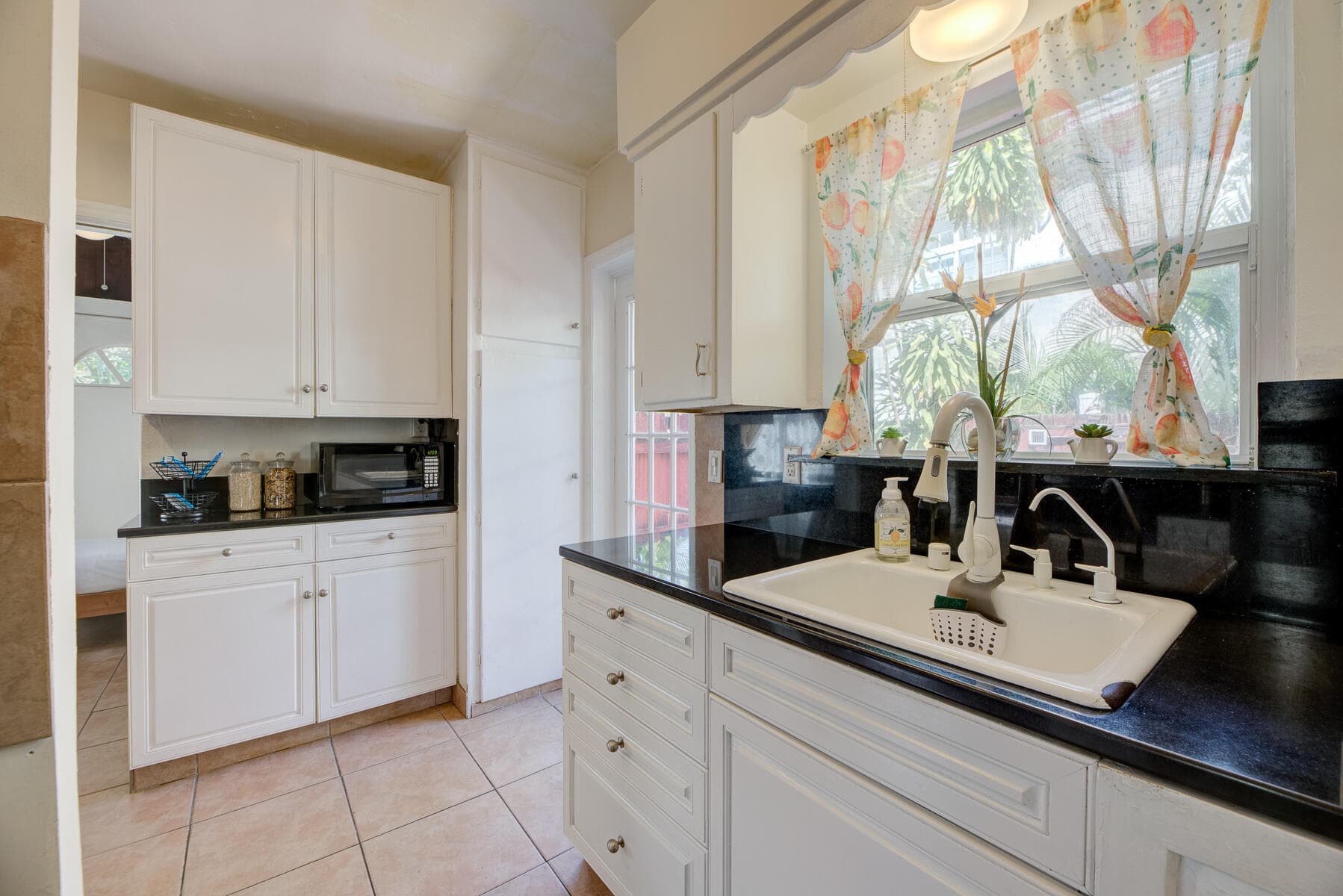1136 NE 17th Way, Fort Lauderdale, FL 33304 — photo 8 of 19