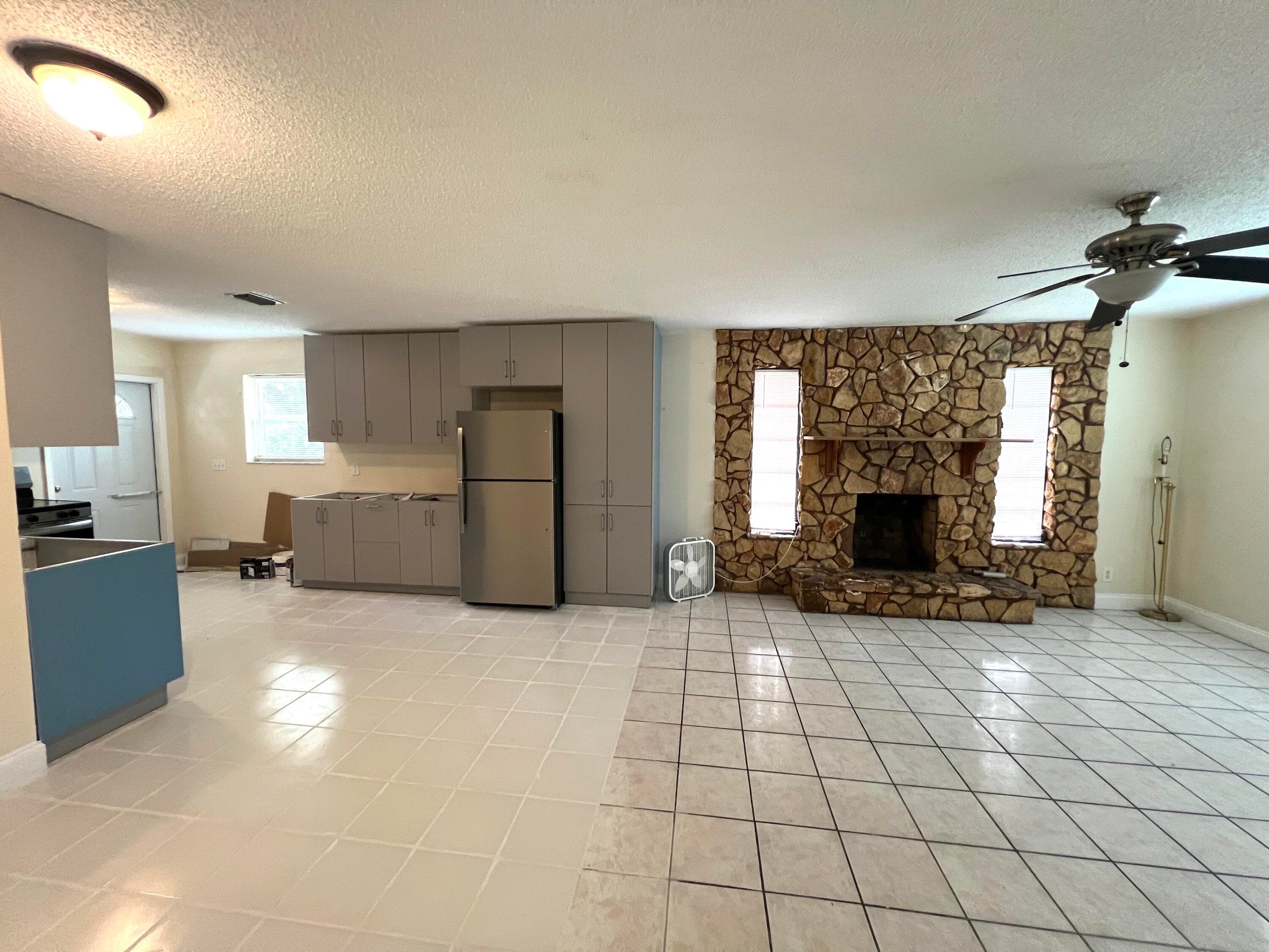 911 S D Street, Lake Worth Beach, FL 33460 — photo 6 of 16