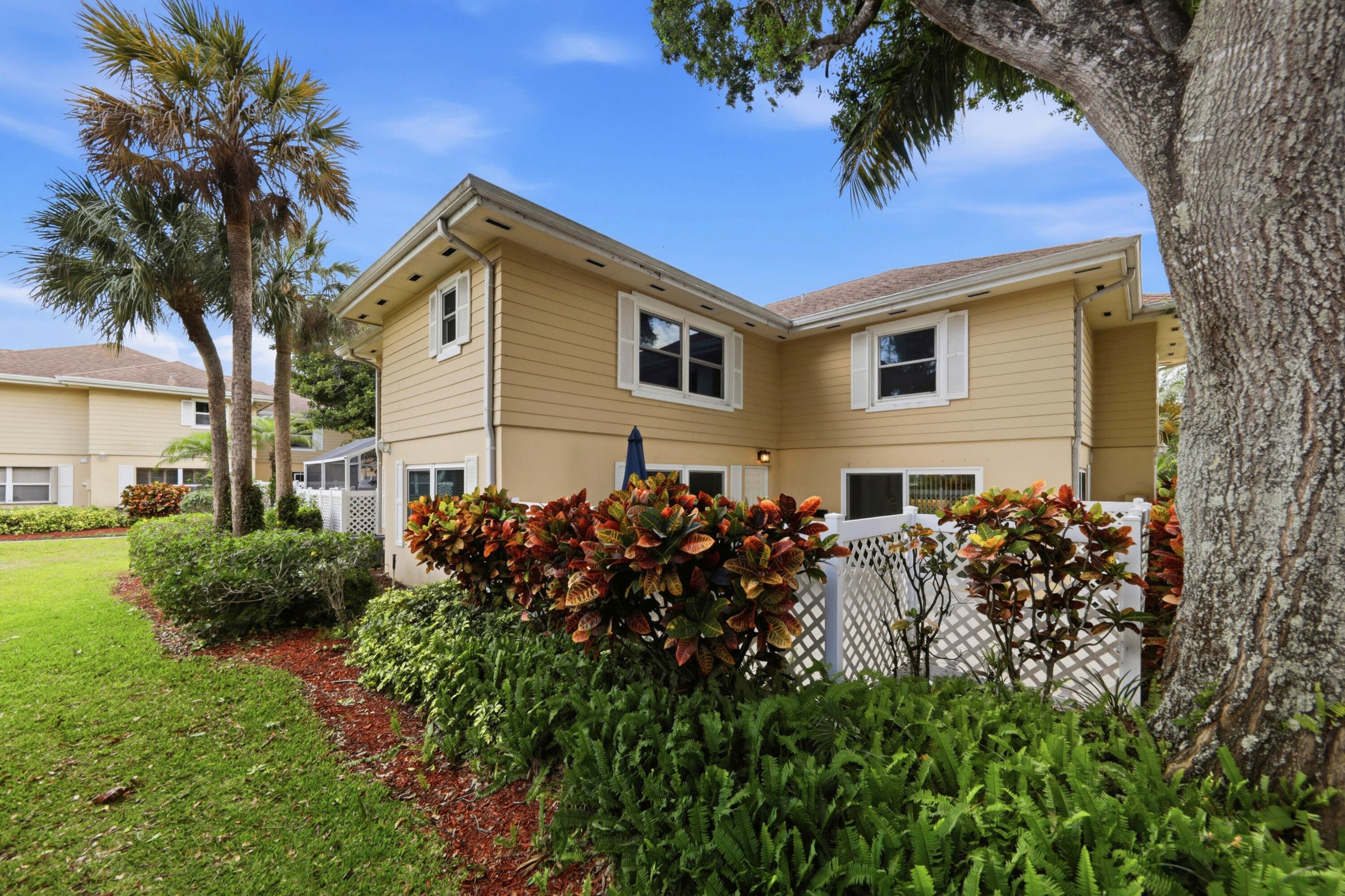 4802 Roxbury Court, Boynton Beach, FL 33436 — photo 2 of 41
