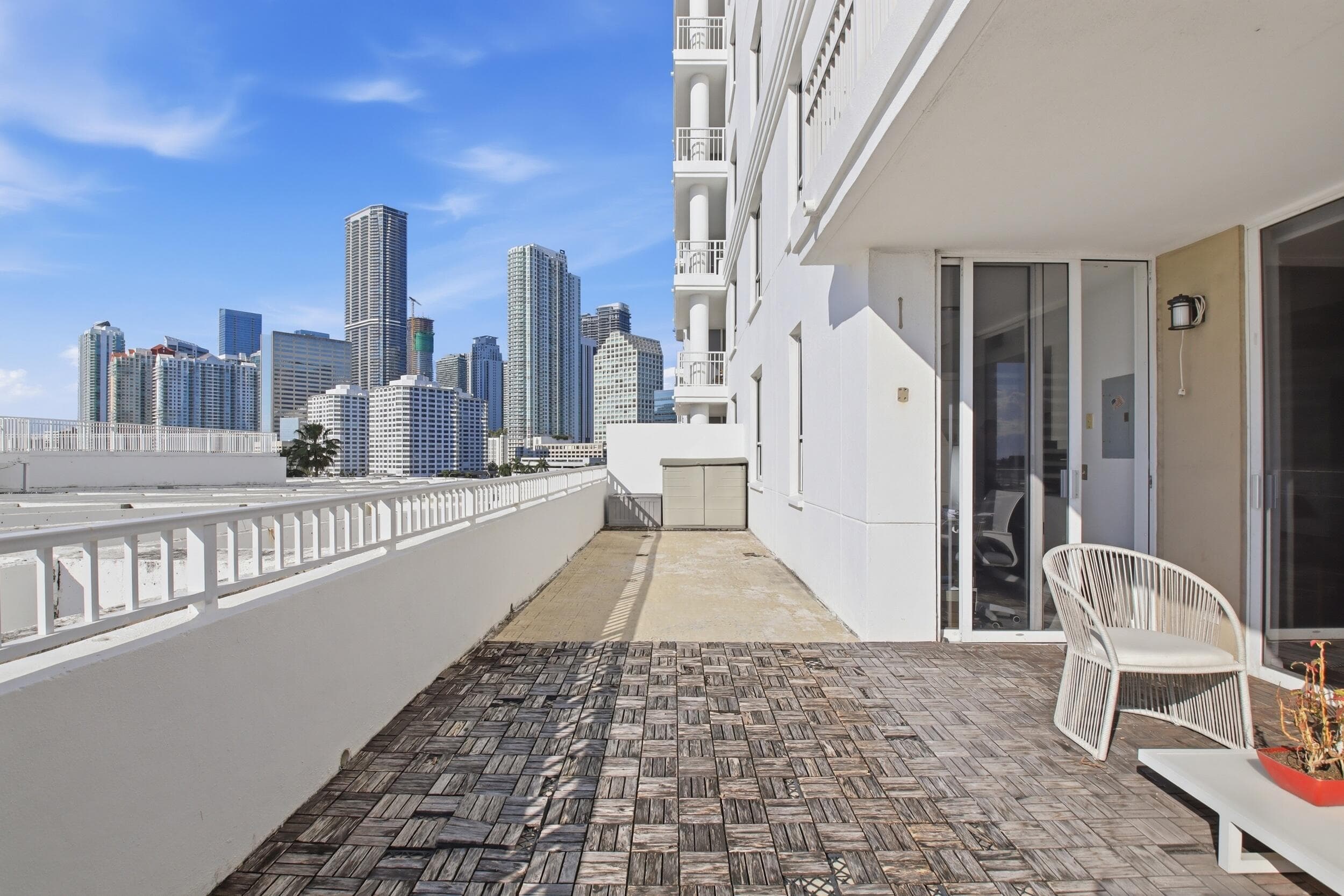 701 Brickell Key Boulevard 610, Miami, FL 33131 — photo 20 of 40