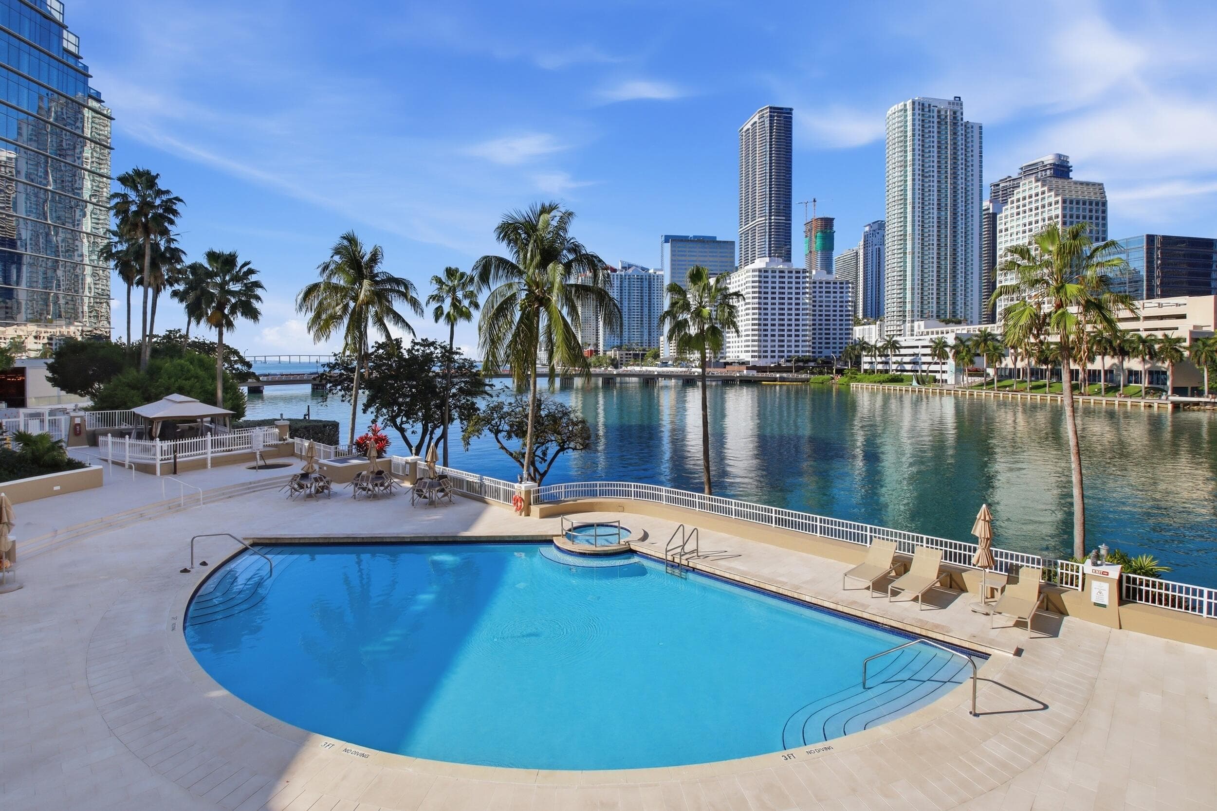701 Brickell Key Boulevard 610, Miami, FL 33131 — photo 30 of 40