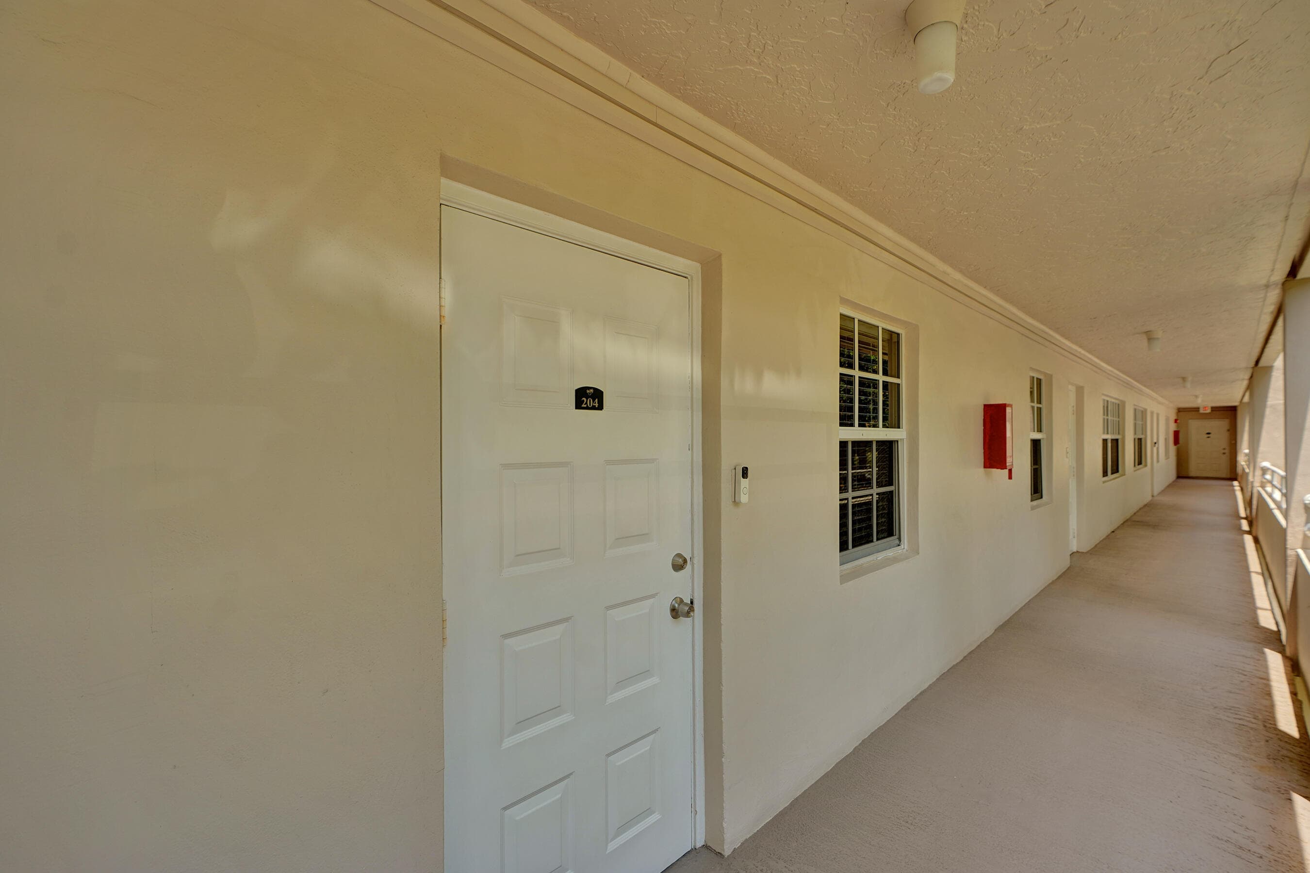 545 Oaks Lane 204, Pompano Beach, FL 33069 — photo 20 of 59