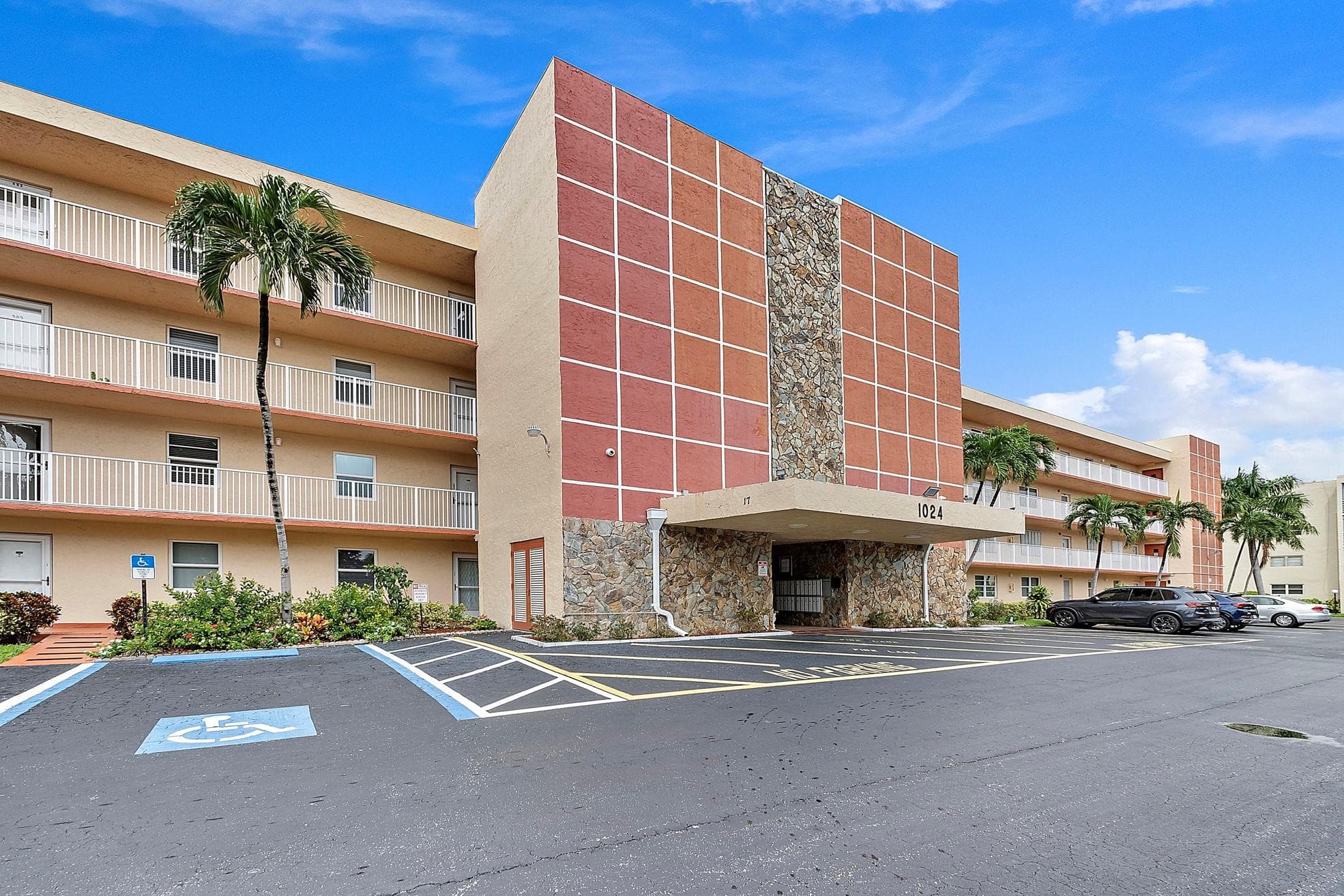 1024 SE 5th Avenue 202, Dania Beach, FL 33004 — photo 15 of 16