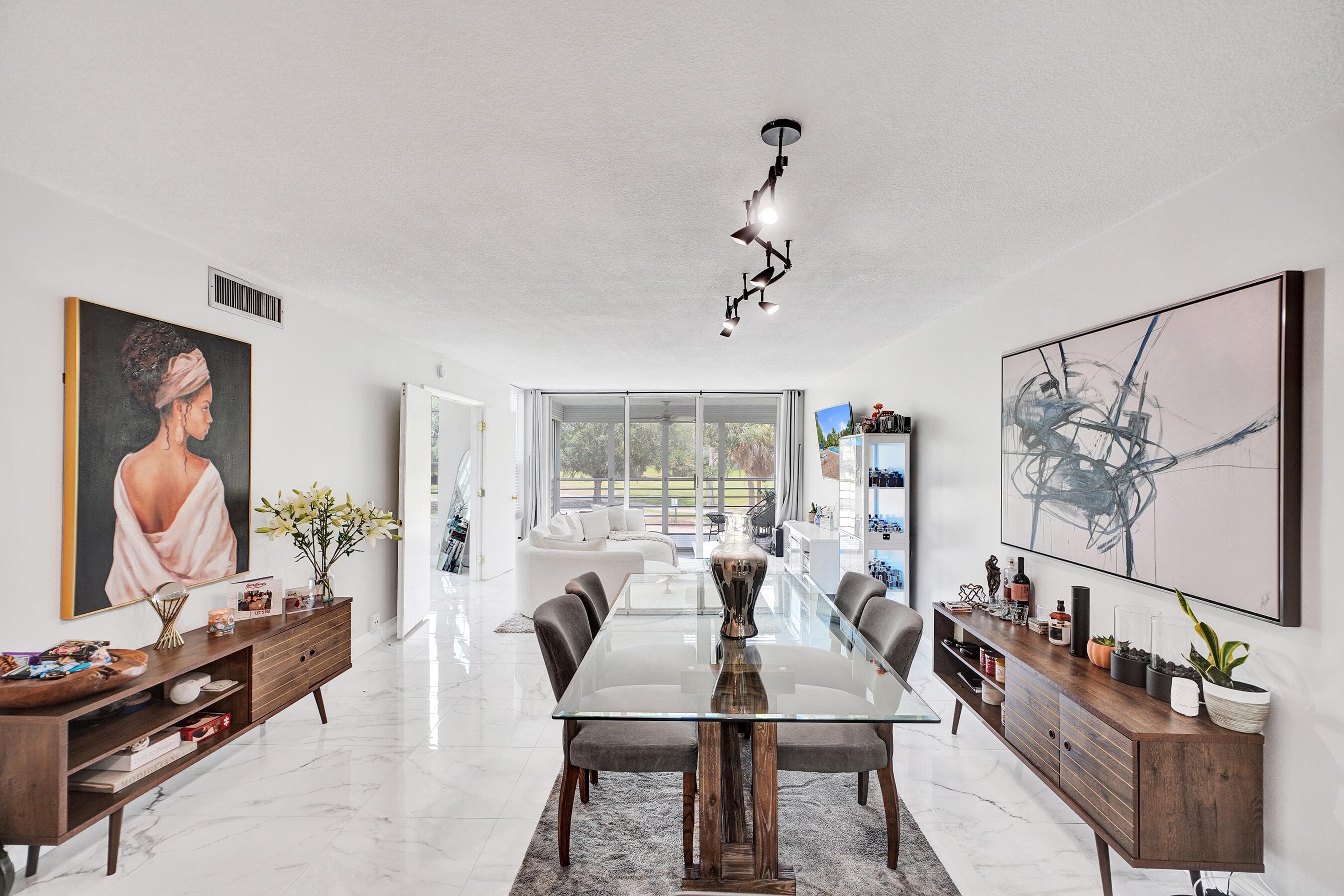 545 Oaks Lane 204, Pompano Beach, FL 33069 — photo 1 of 59