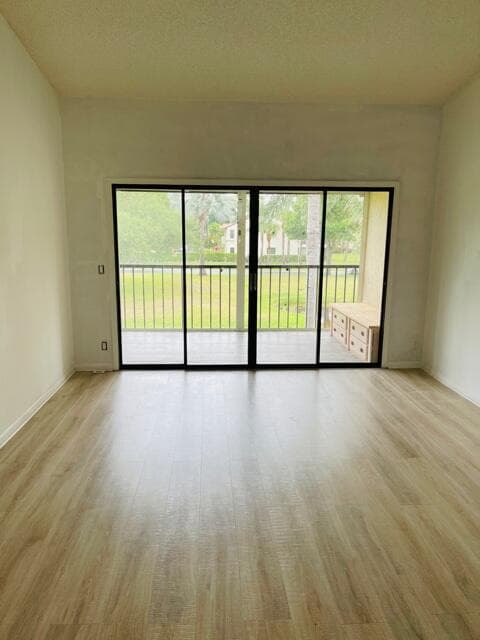3386 Lucerne Park Drive, Greenacres, FL 33467 — photo 5 of 25