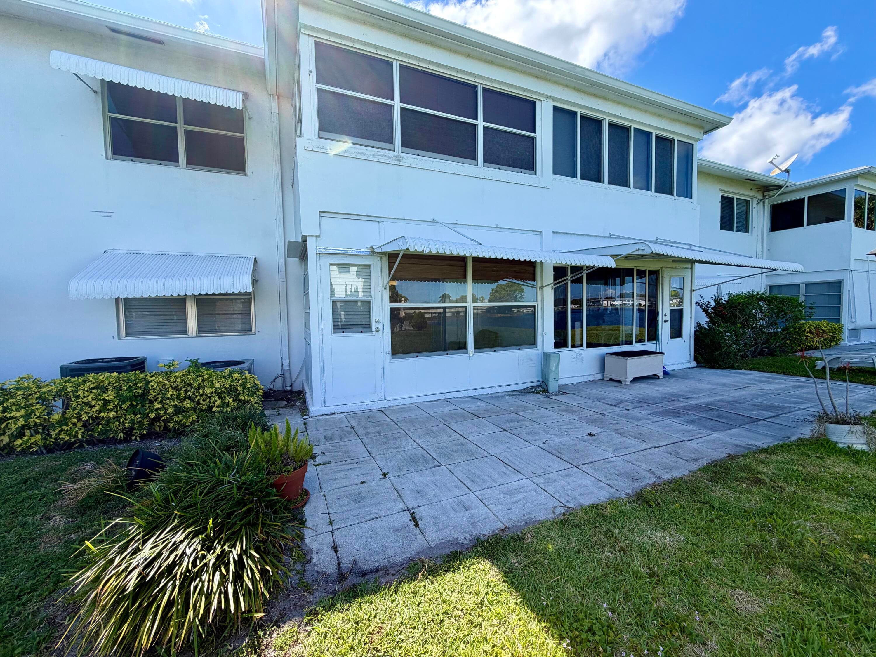 1118 Lake Terrace 103, Boynton Beach, FL 33426 — photo 2 of 19