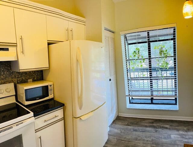 3386 Lucerne Park Drive, Greenacres, FL 33467 — photo 10 of 25