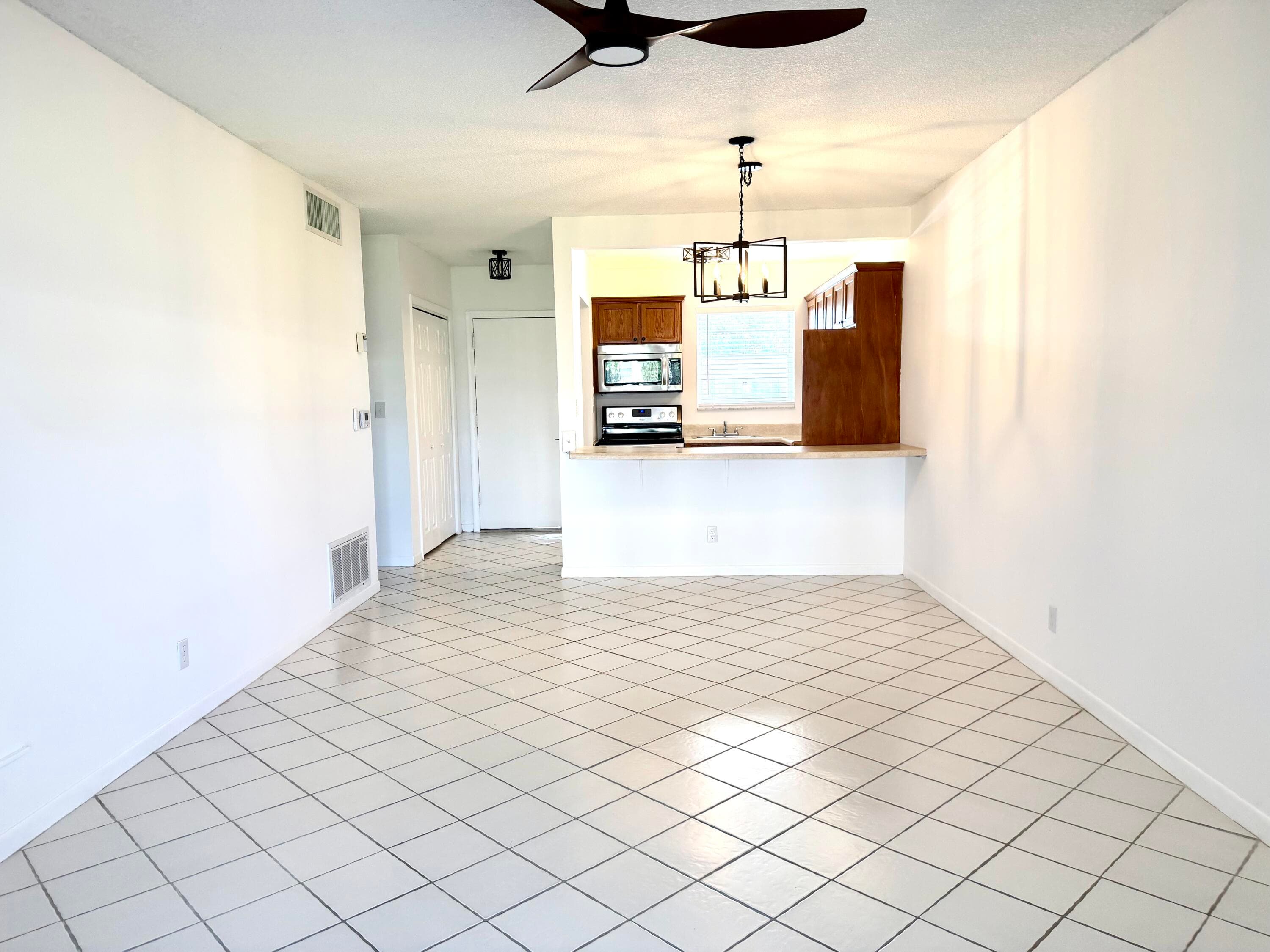 1118 Lake Terrace 103, Boynton Beach, FL 33426 — photo 5 of 19