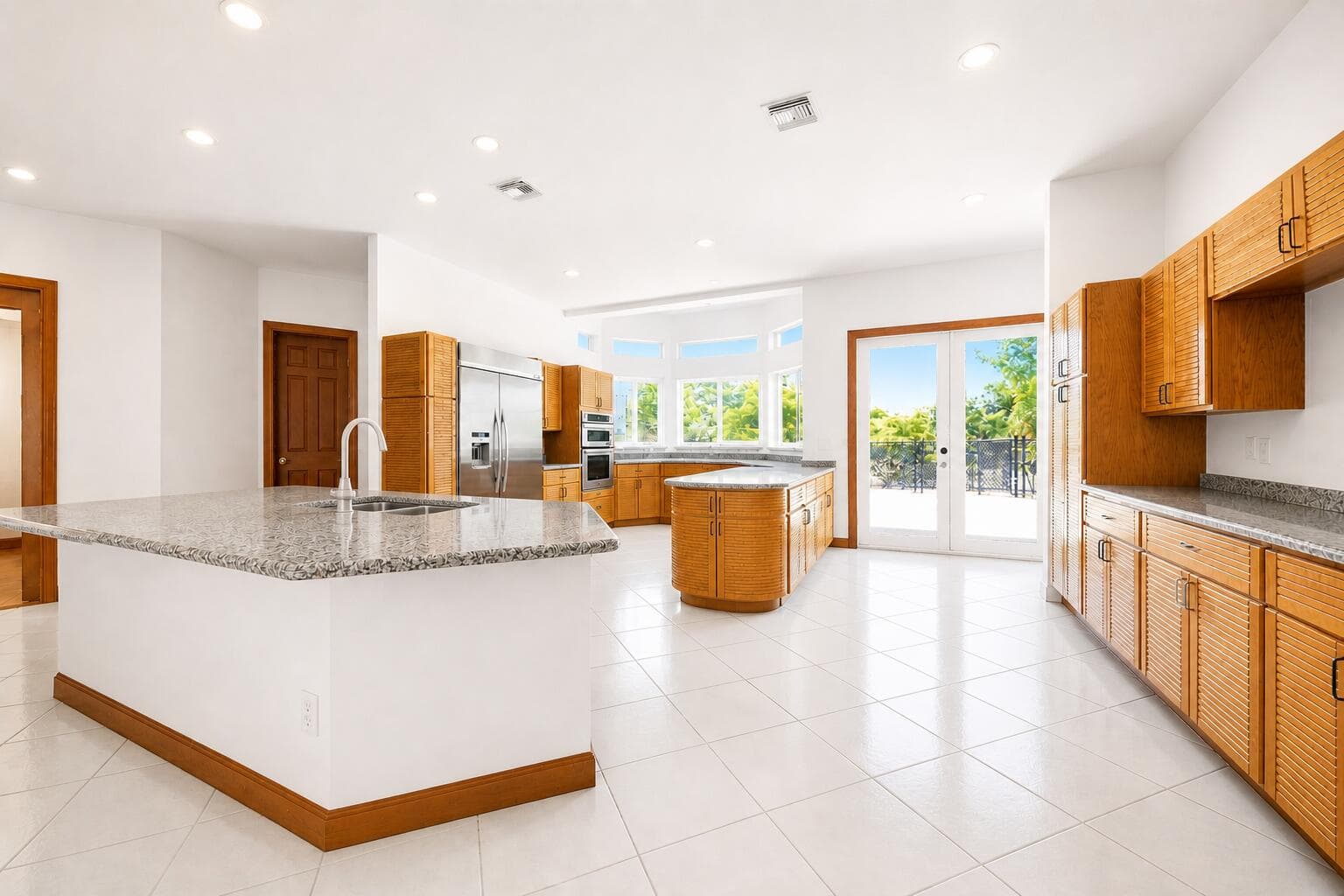 4010 NW 100th Avenue, Coral Springs, FL 33065 — photo 12 of 51