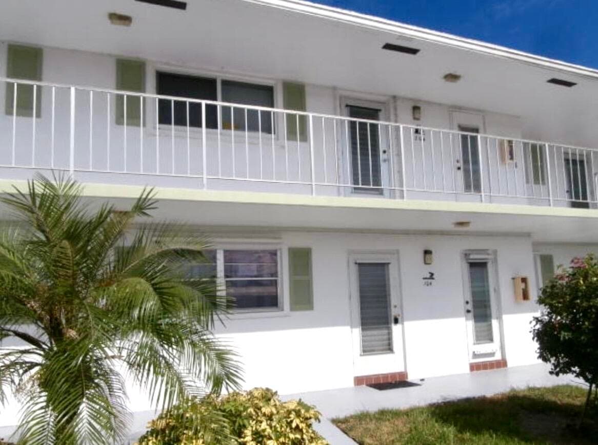 1118 Lake Terrace 103, Boynton Beach, FL 33426 — photo 1 of 19