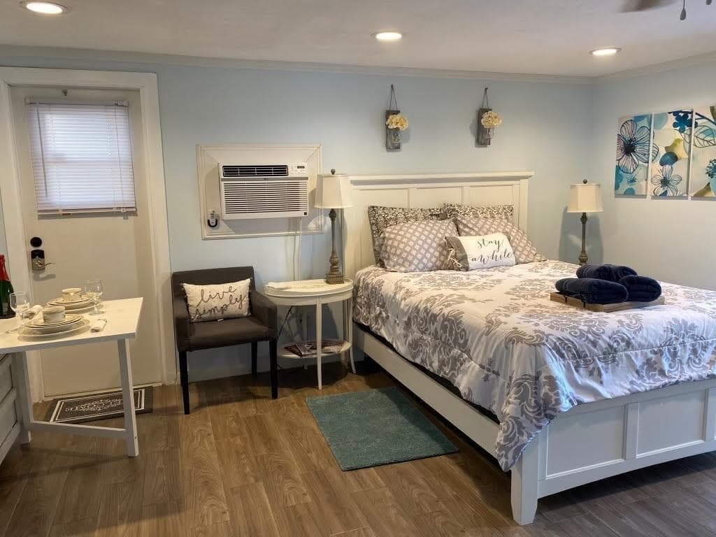 1913 Thomas Street, Hollywood, FL 33020 — photo 3 of 25