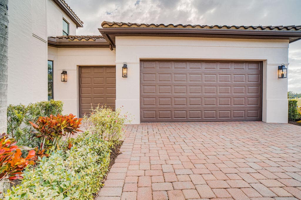 170 SE Calmo Circle, Port St. Lucie, FL 34984 — photo 2 of 25