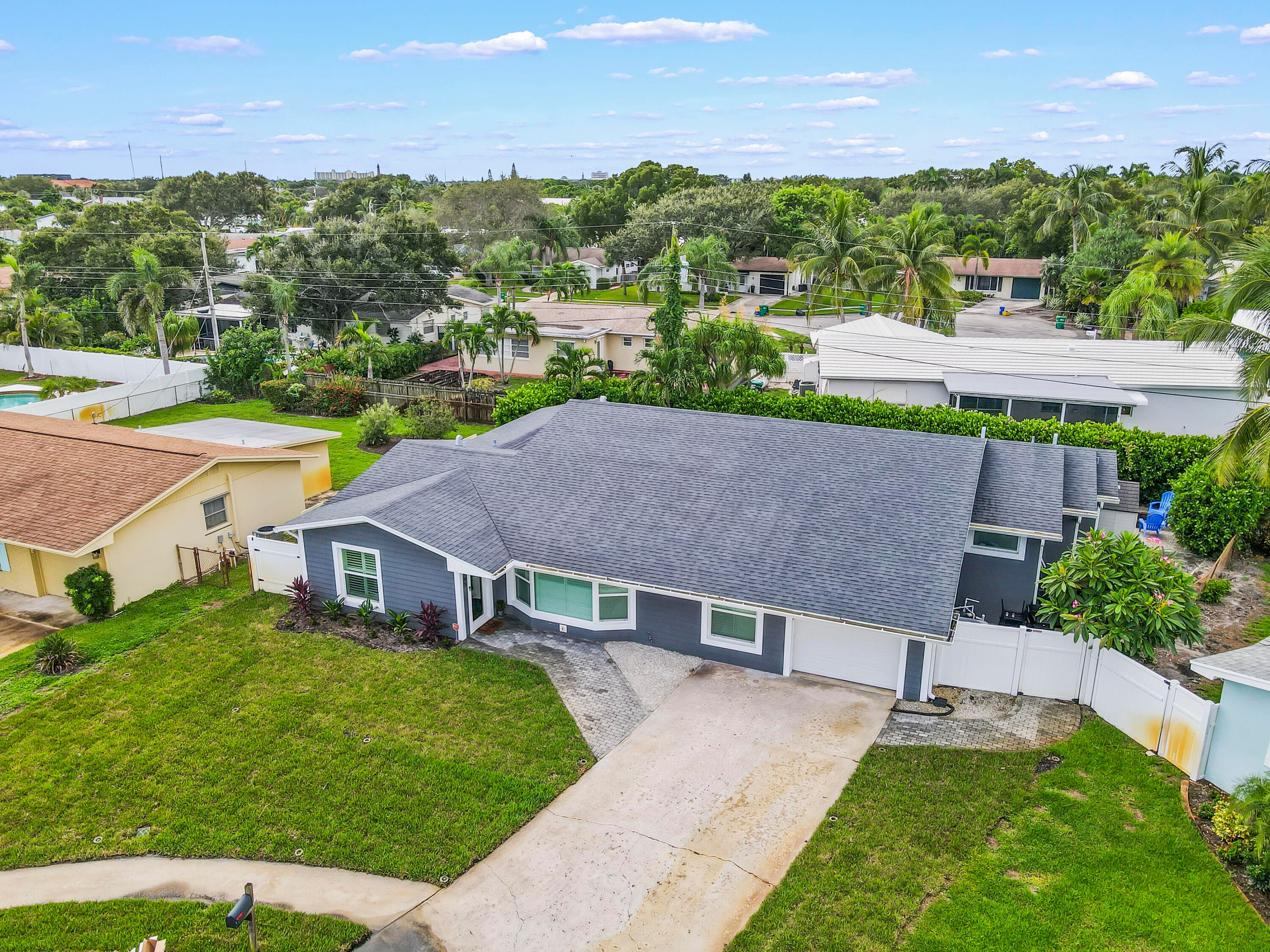 68 Azalea Circle, Jupiter, FL 33469 — photo 4 of 38
