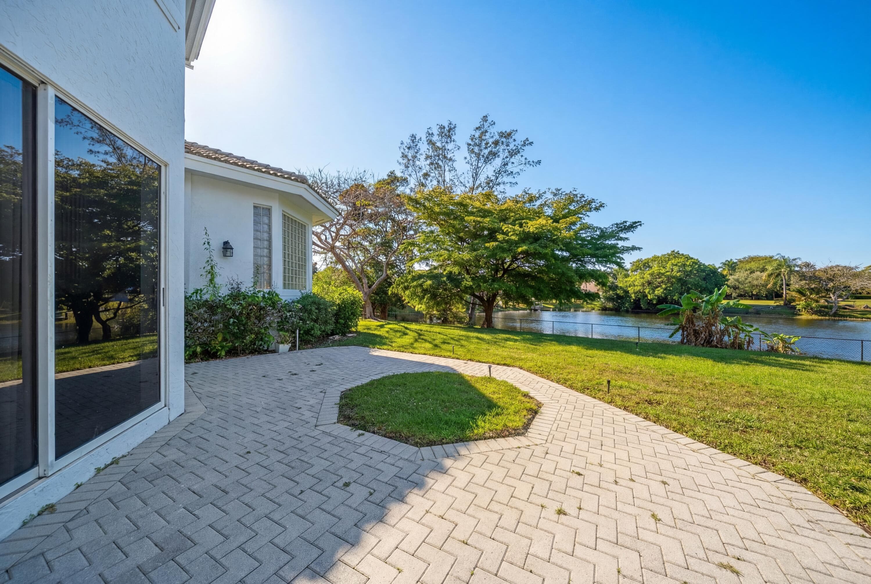 4010 NW 100th Avenue, Coral Springs, FL 33065 — photo 38 of 51