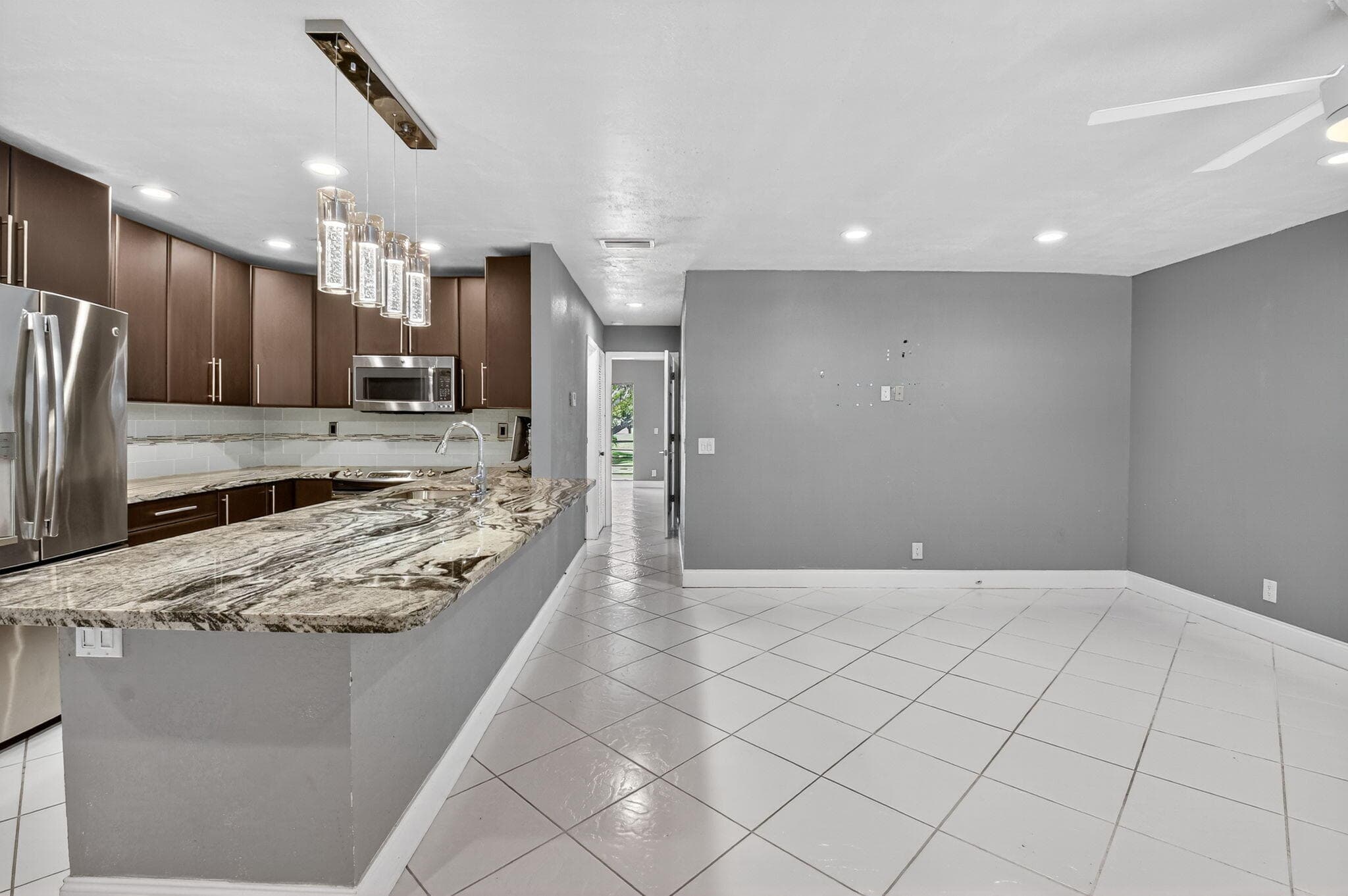 624 Flanders Drive 624, Delray Beach, FL 33484 — photo 2 of 36