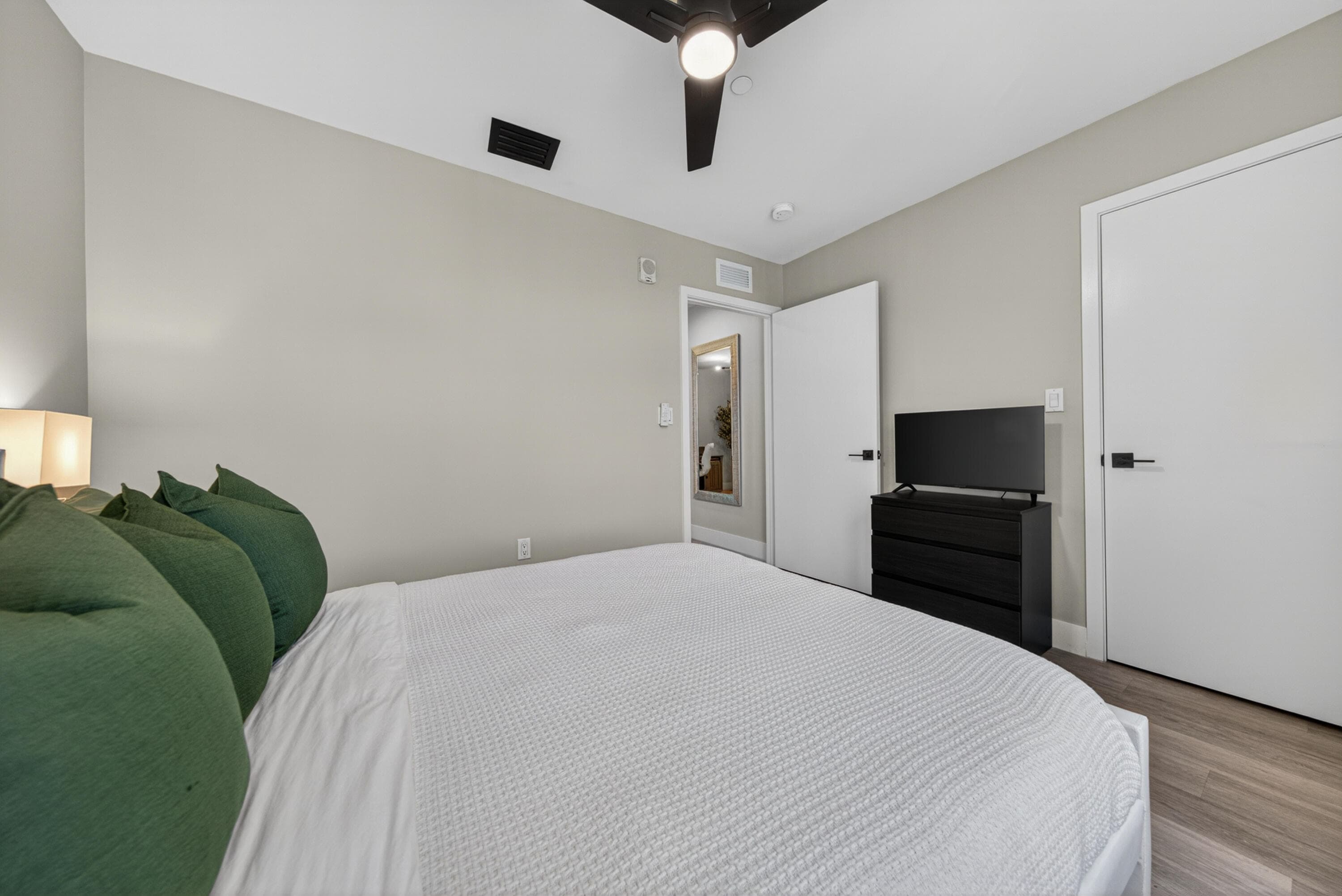 2535 NE 193rd Street 3203, Miami, FL 33180 — photo 31 of 51