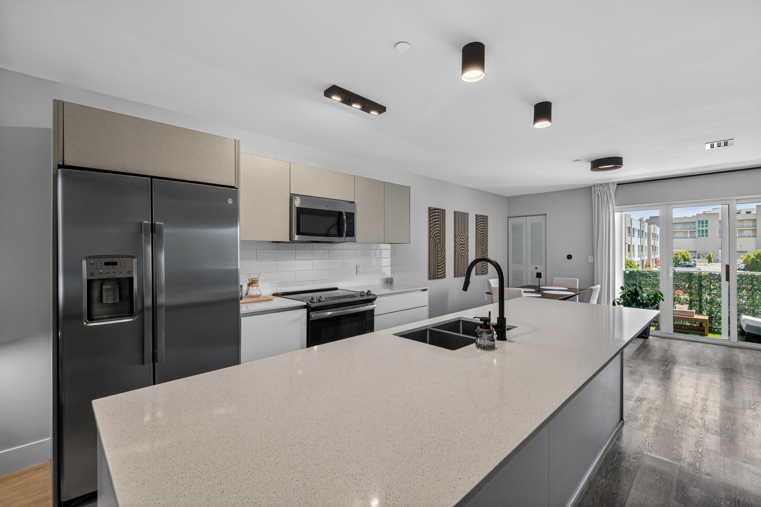2535 NE 193rd Street 3203, Miami, FL 33180 — photo 8 of 51