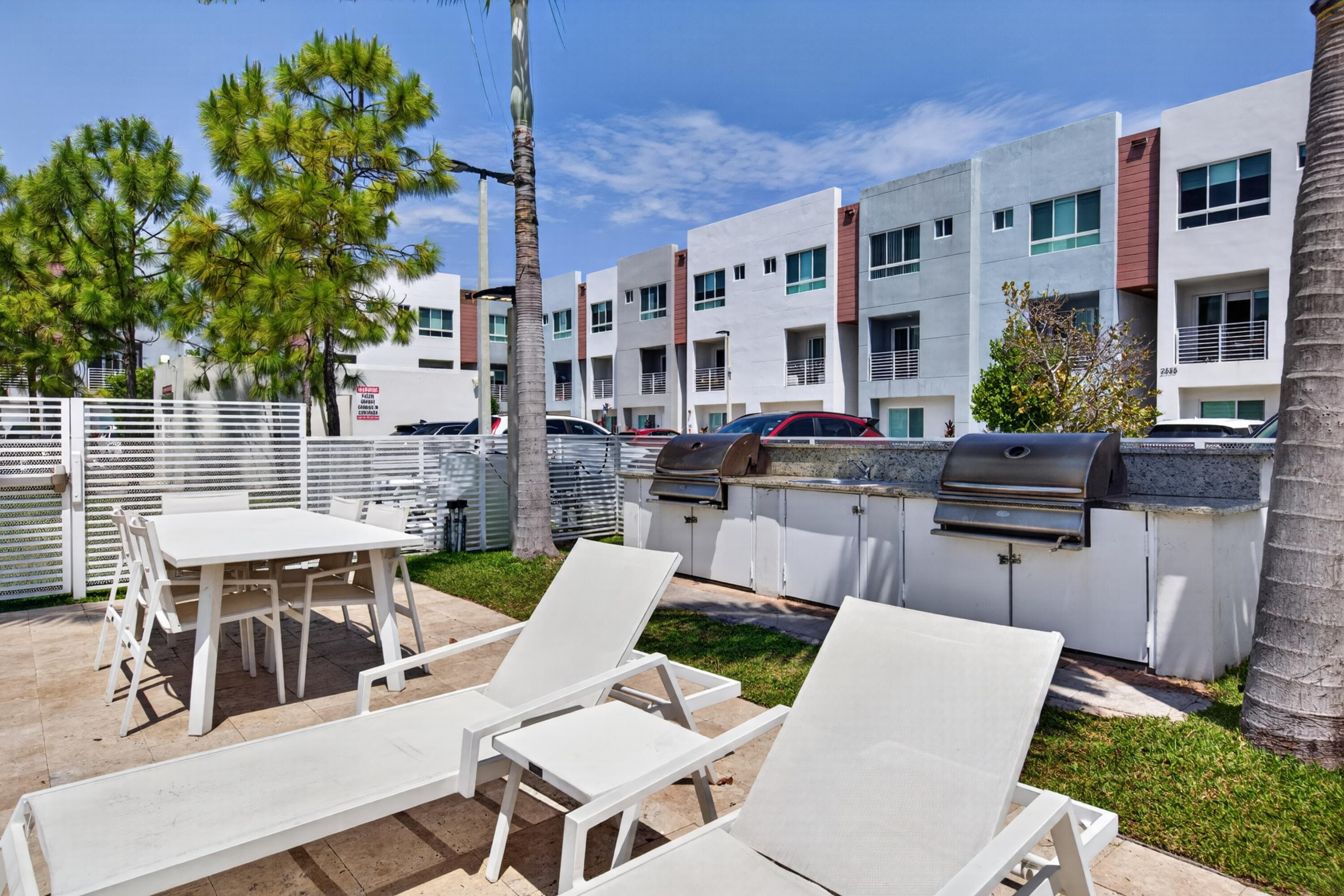2535 NE 193rd Street 3203, Miami, FL 33180 — photo 43 of 51