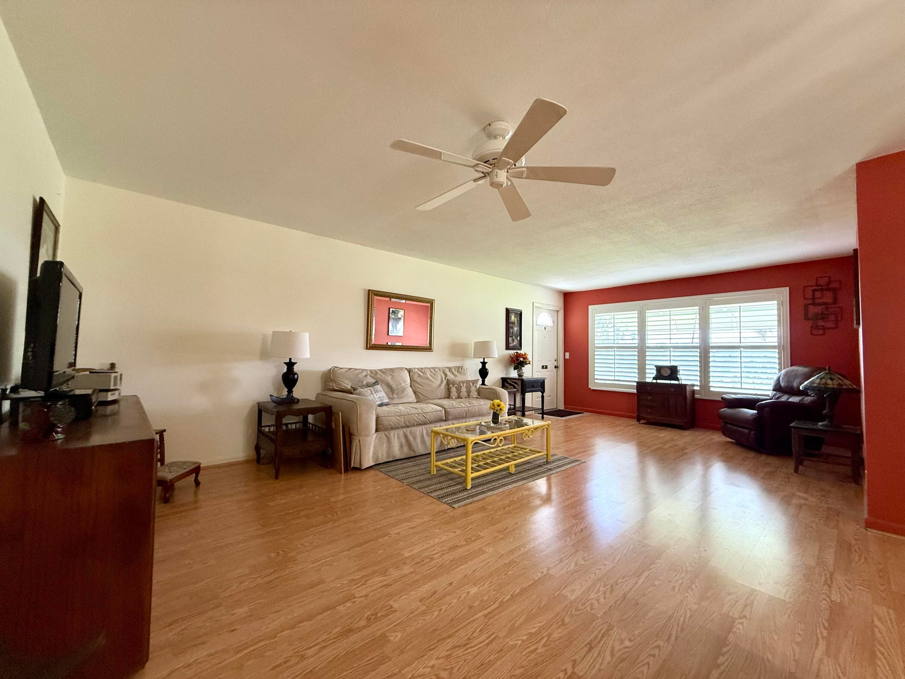 215 South Boulevard C, Boynton Beach, FL 33435 — photo 4 of 35