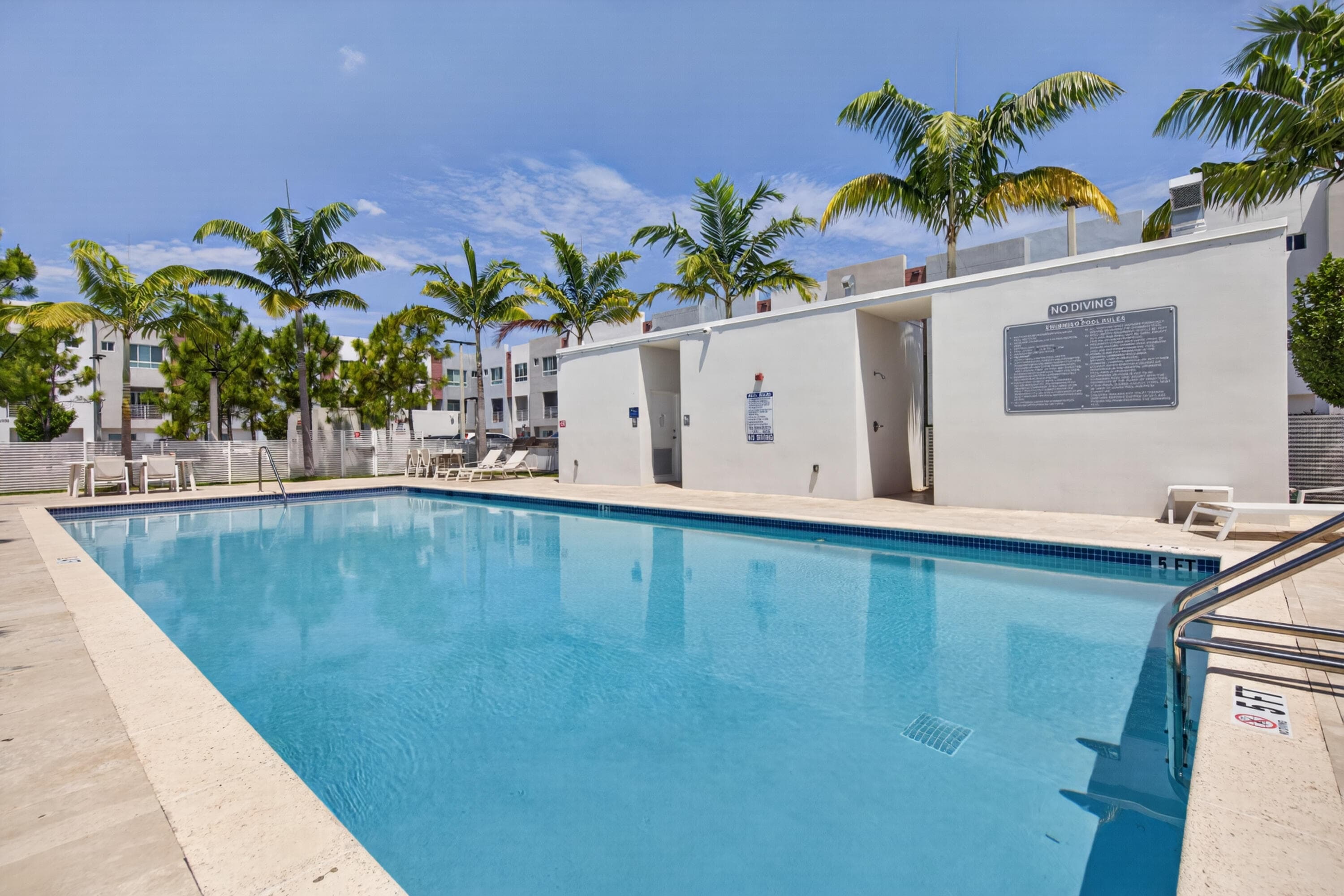 2535 NE 193rd Street 3203, Miami, FL 33180 — photo 46 of 51