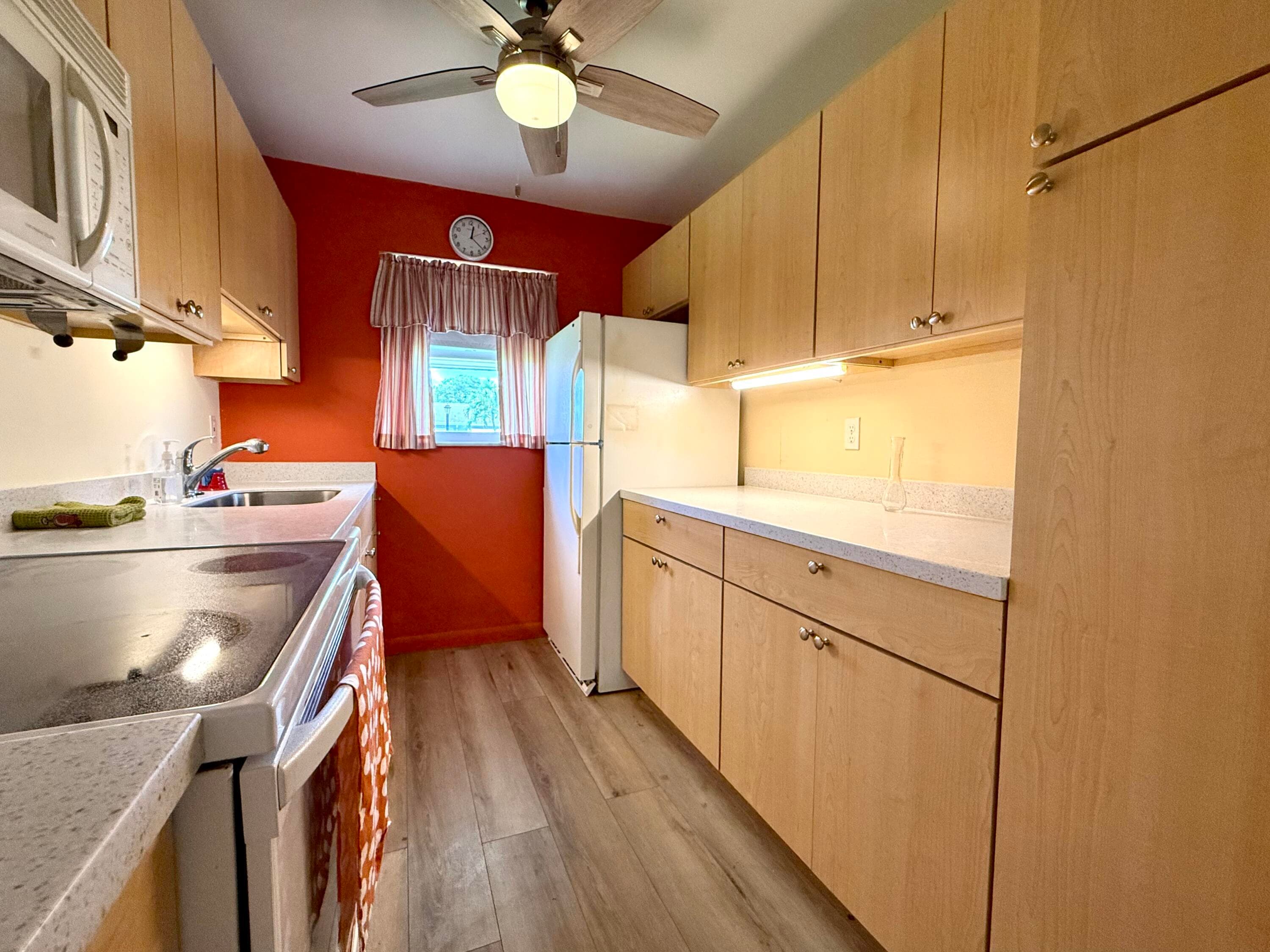 215 South Boulevard C, Boynton Beach, FL 33435 — photo 12 of 35