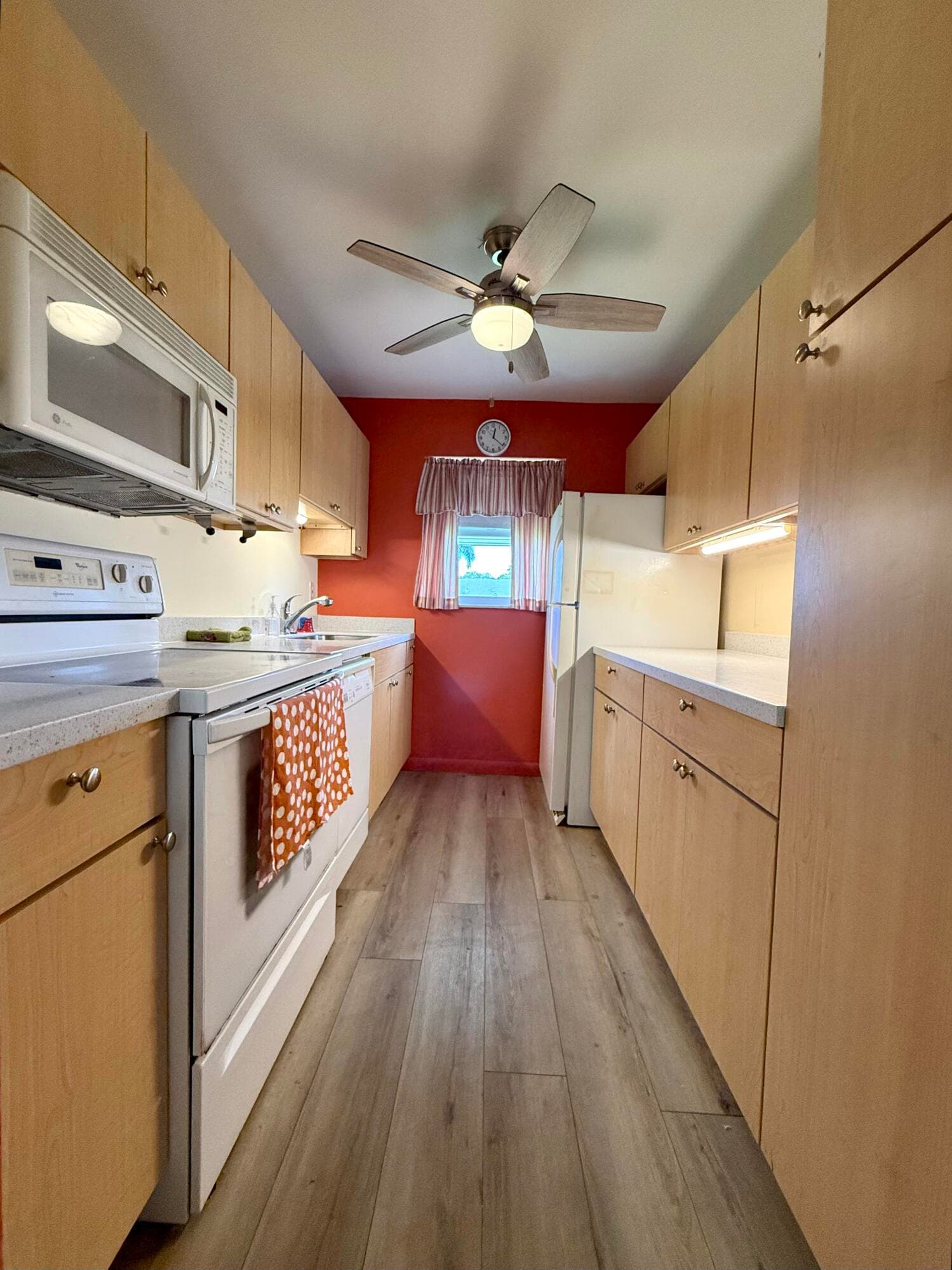 215 South Boulevard C, Boynton Beach, FL 33435 — photo 13 of 35
