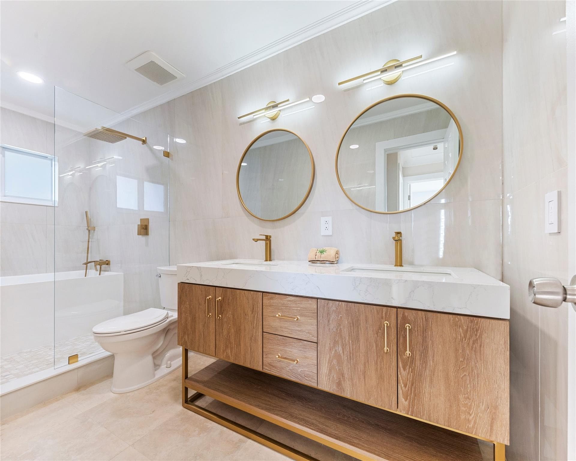6251 NE 20th Terrace, Fort Lauderdale, FL 33308 — photo 16 of 77