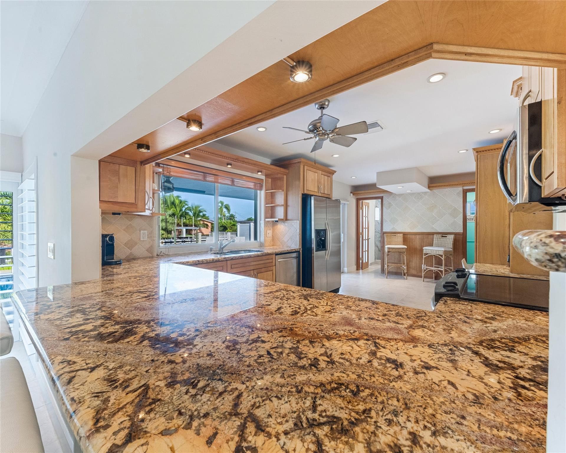 6251 NE 20th Terrace, Fort Lauderdale, FL 33308 — photo 17 of 77
