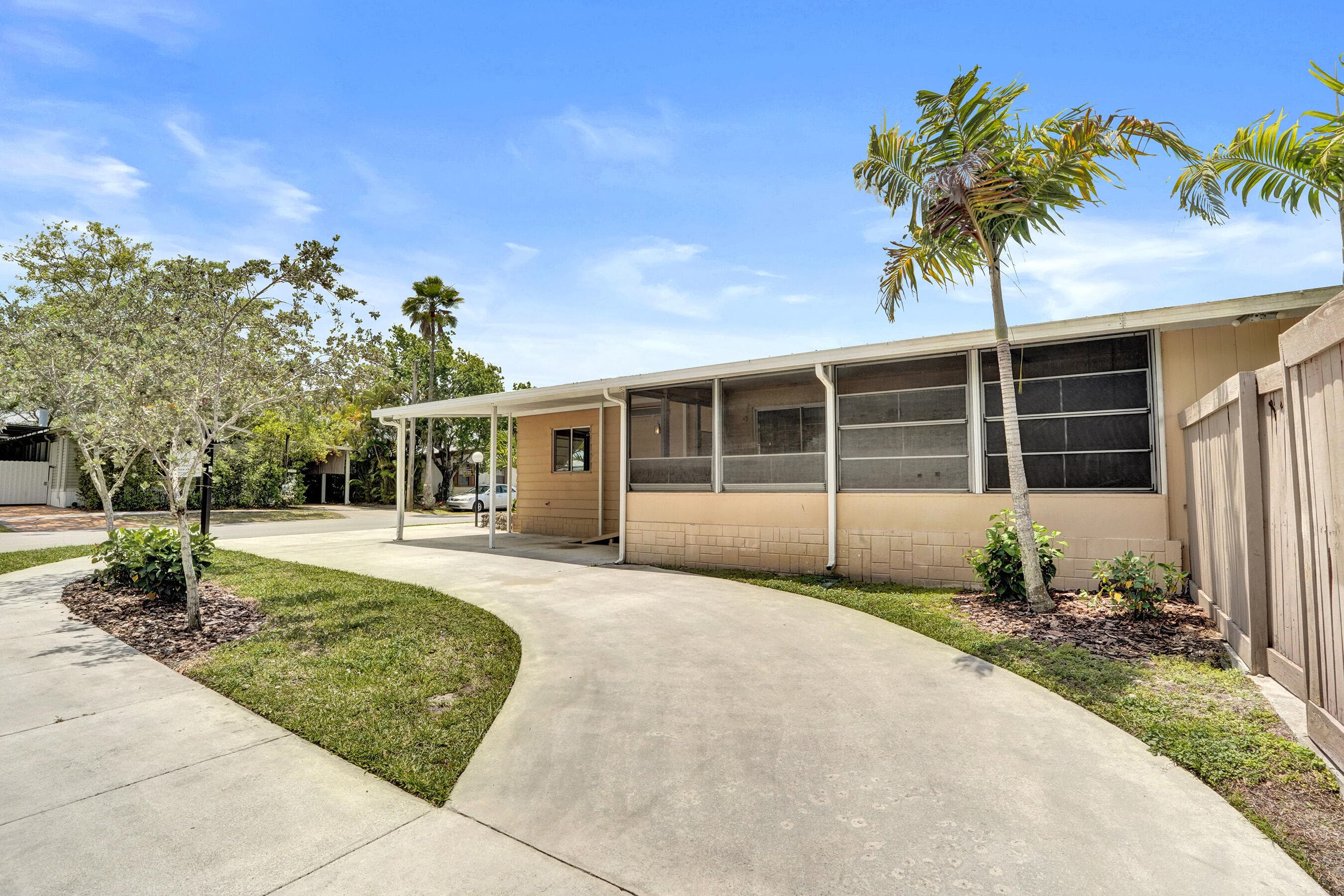 21411 NW 3rd Street, Pembroke Pines, FL 33029 — photo 10 of 52