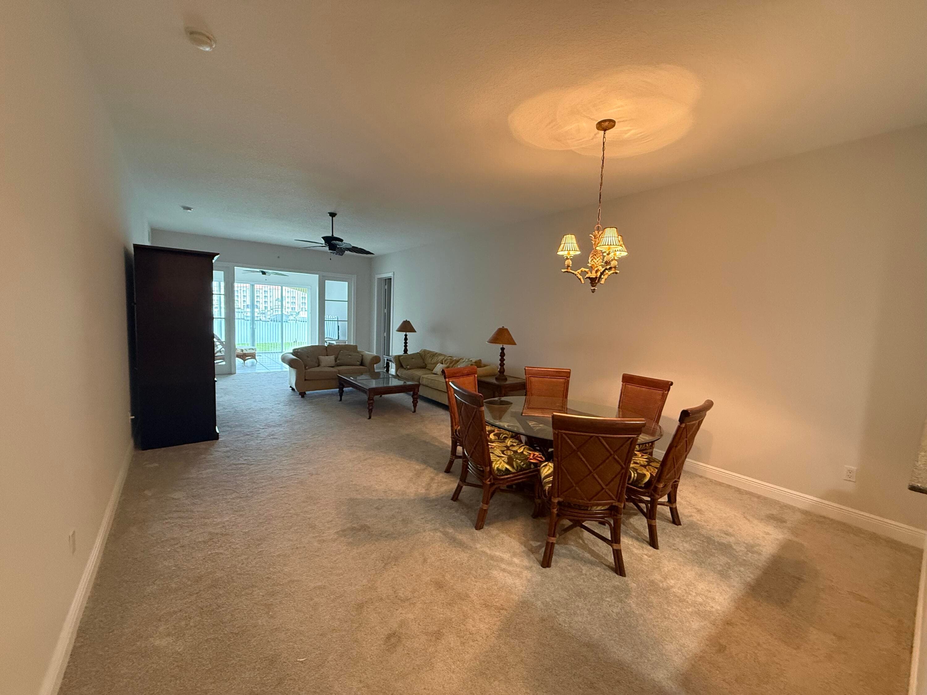 11 W Harbour Isle Dr W W 105, Fort Pierce, FL 34949 — photo 4 of 17