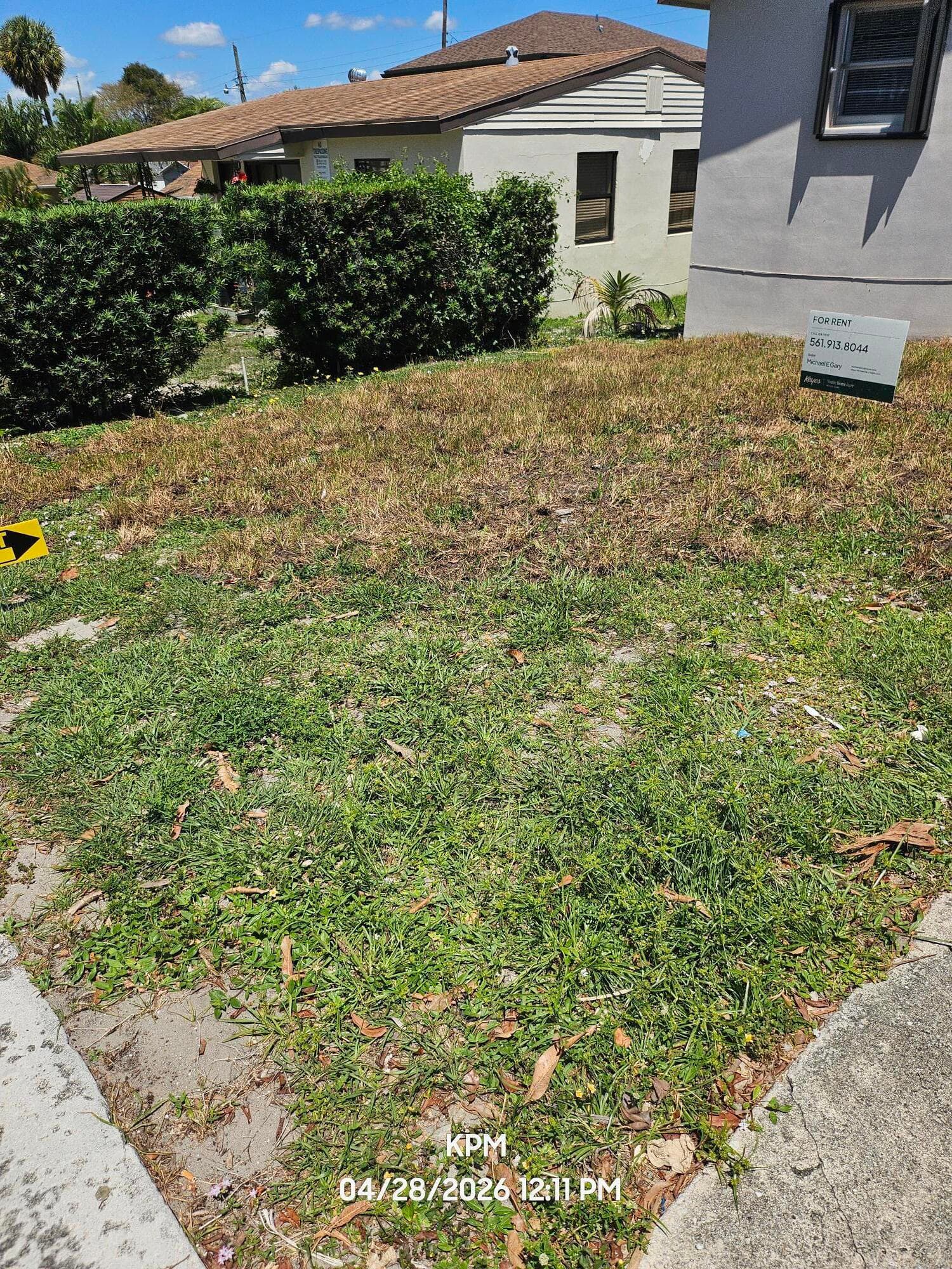 919 Selkirk Street, West Palm Beach, FL 33405 — photo 2 of 8