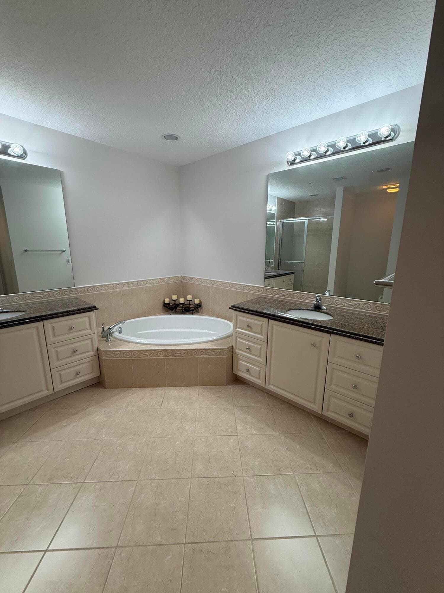 11 W Harbour Isle Dr W W 105, Fort Pierce, FL 34949 — photo 14 of 17