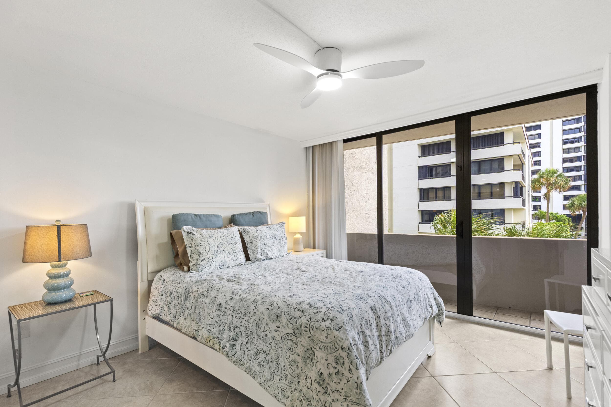 4200 N Ocean Drive 1-204, Riviera Beach, FL 33404 — photo 18 of 34