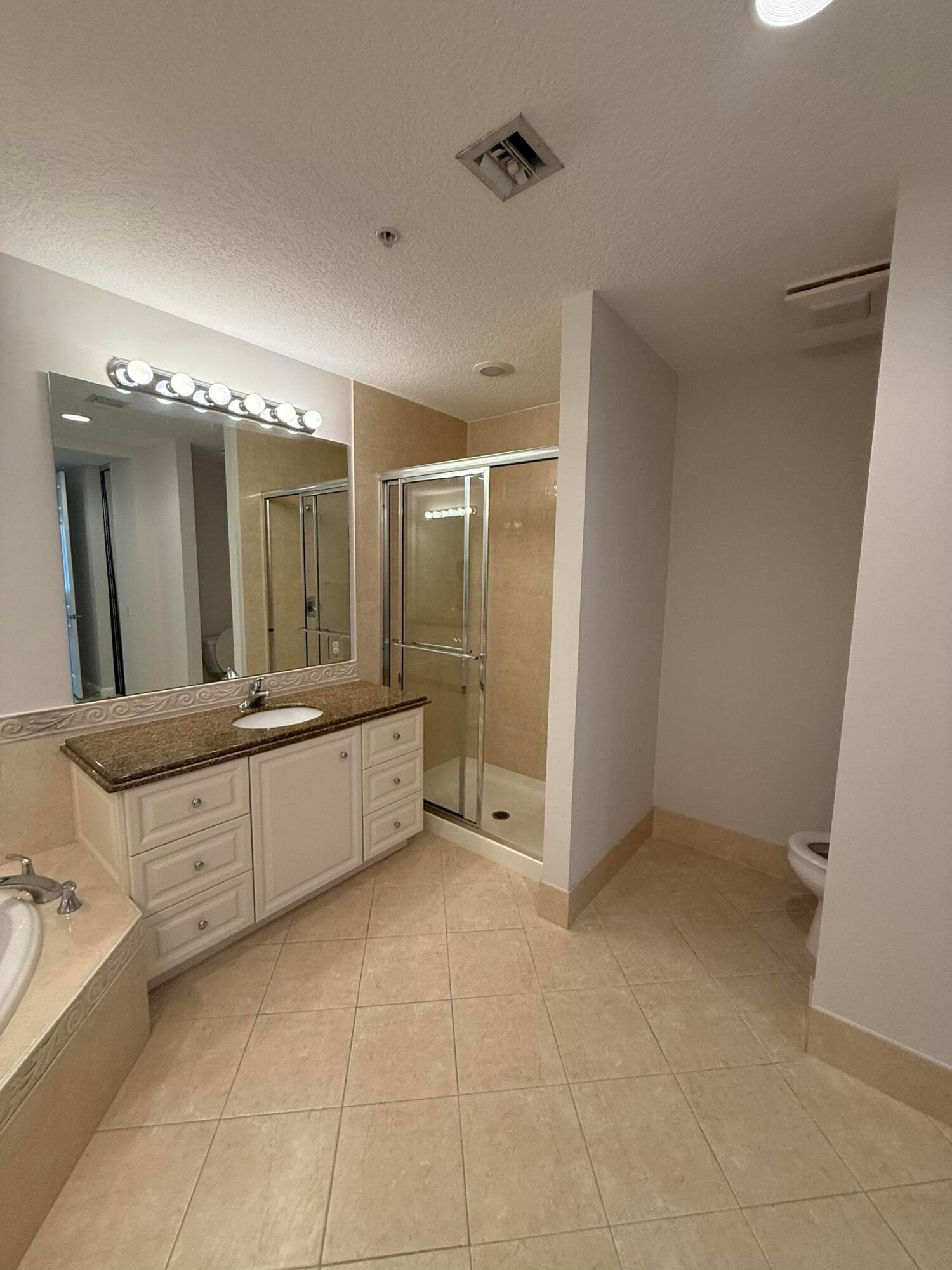 4 Harbour Isle Drive E Unit 204, Fort Pierce, FL 34949 — photo 14 of 32