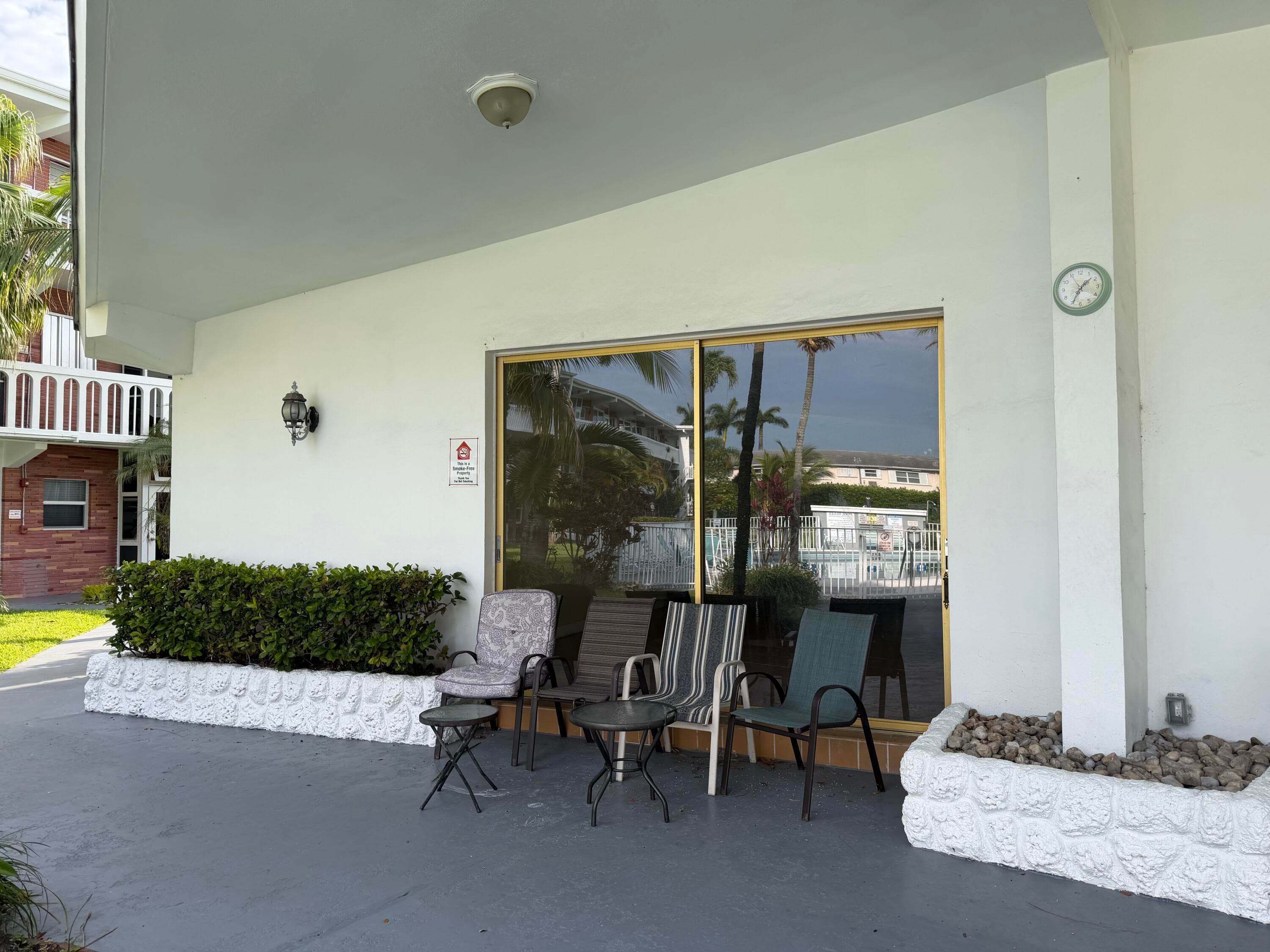 161 NE 10th Avenue 12b, Hallandale Beach, FL 33009 — photo 4 of 41