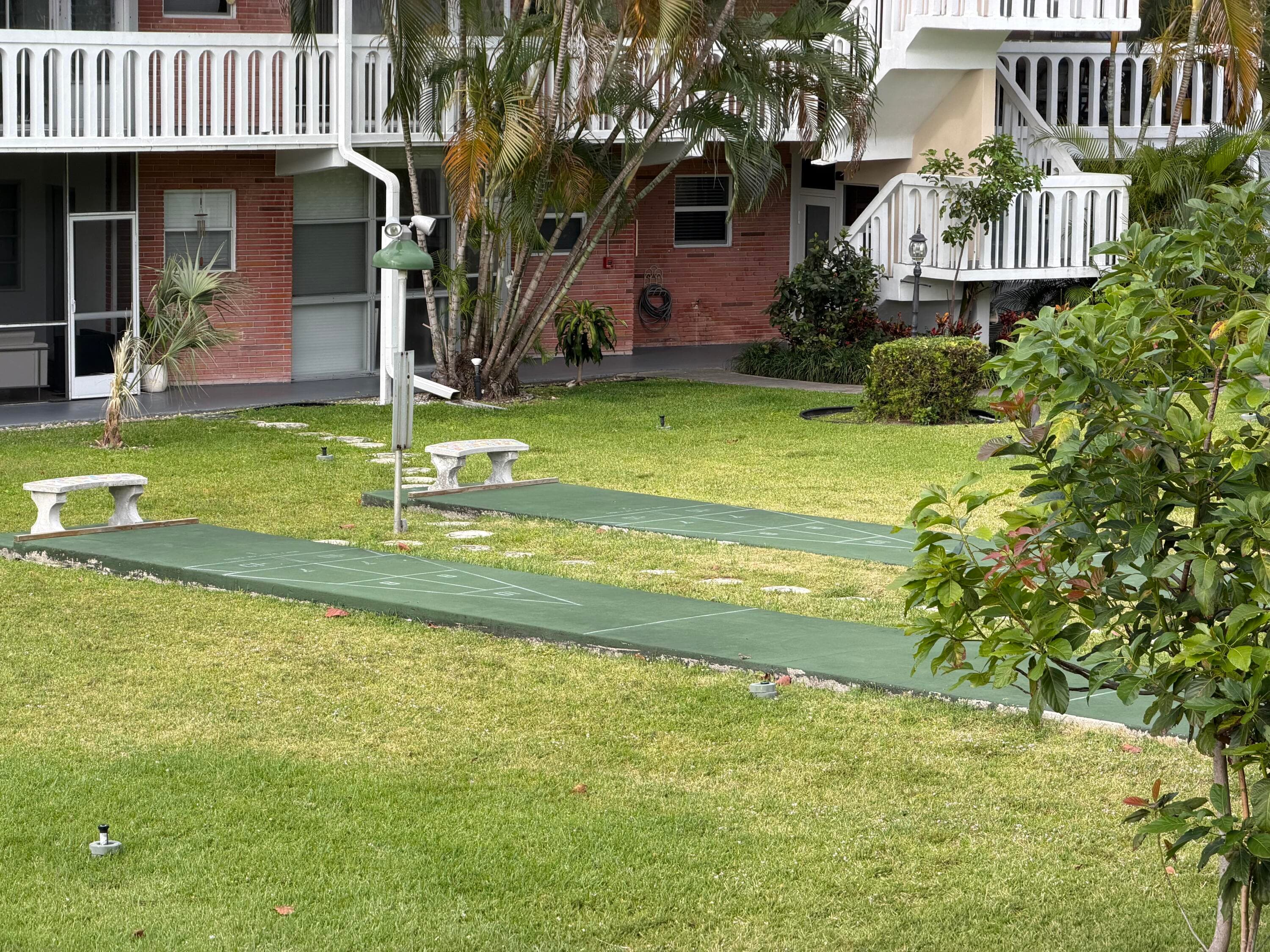 161 NE 10th Avenue 12b, Hallandale Beach, FL 33009 — photo 12 of 41