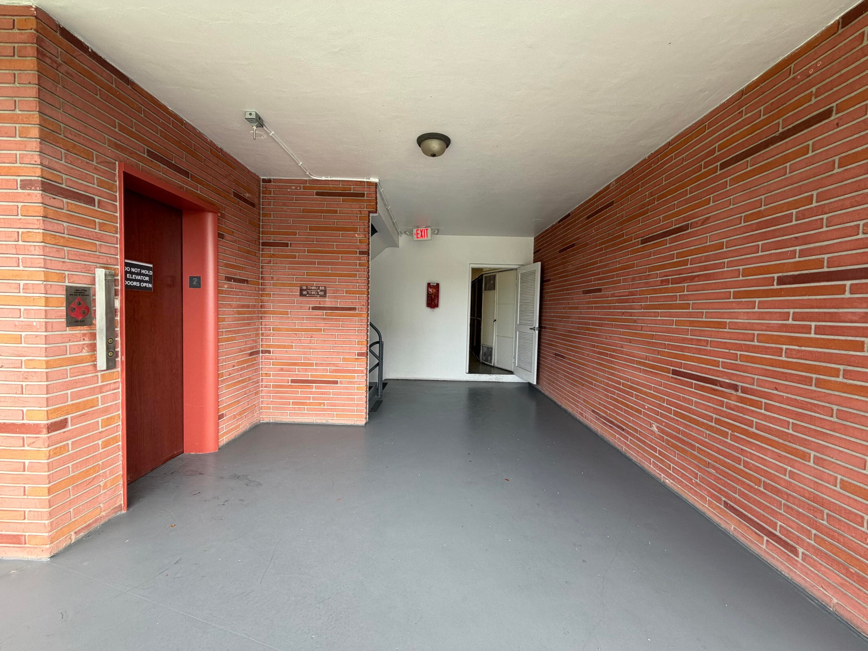 161 NE 10th Avenue 12b, Hallandale Beach, FL 33009 — photo 17 of 41