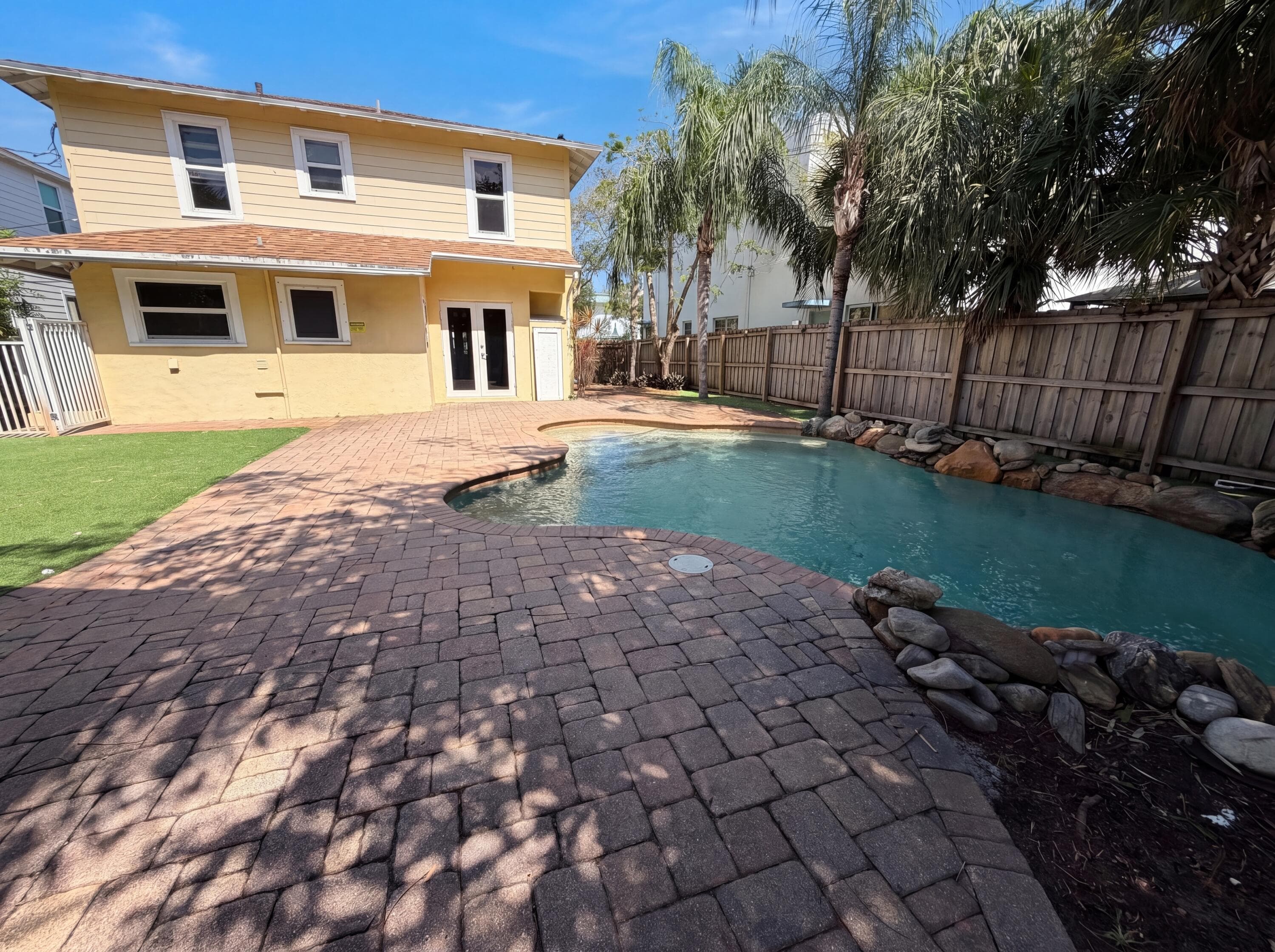 207 S Ocean Breeze, Lake Worth Beach, FL 33460 — photo 5 of 31