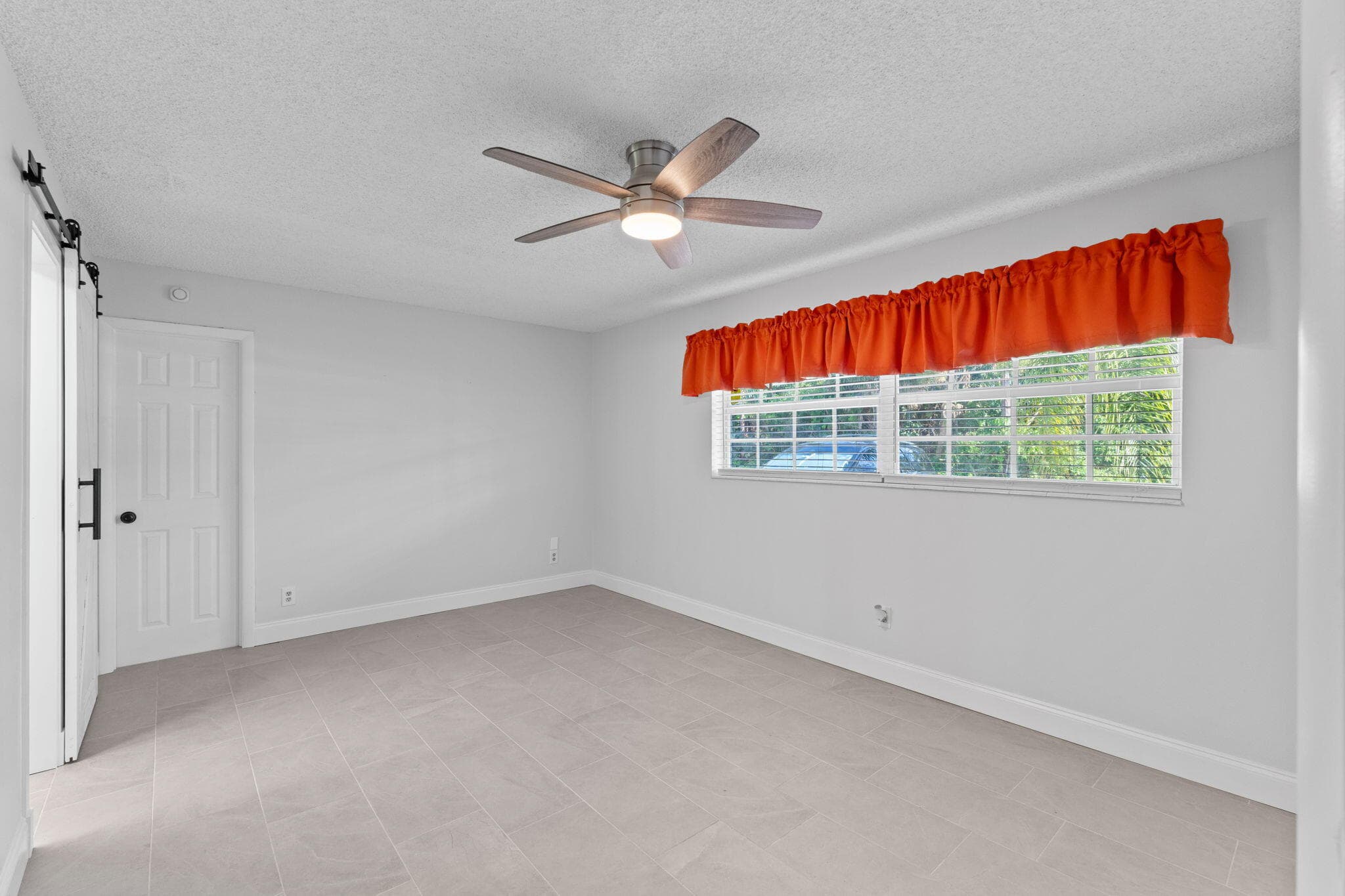 6537 Monmouth Road, West Palm Beach, FL 33413 — photo 17 of 34