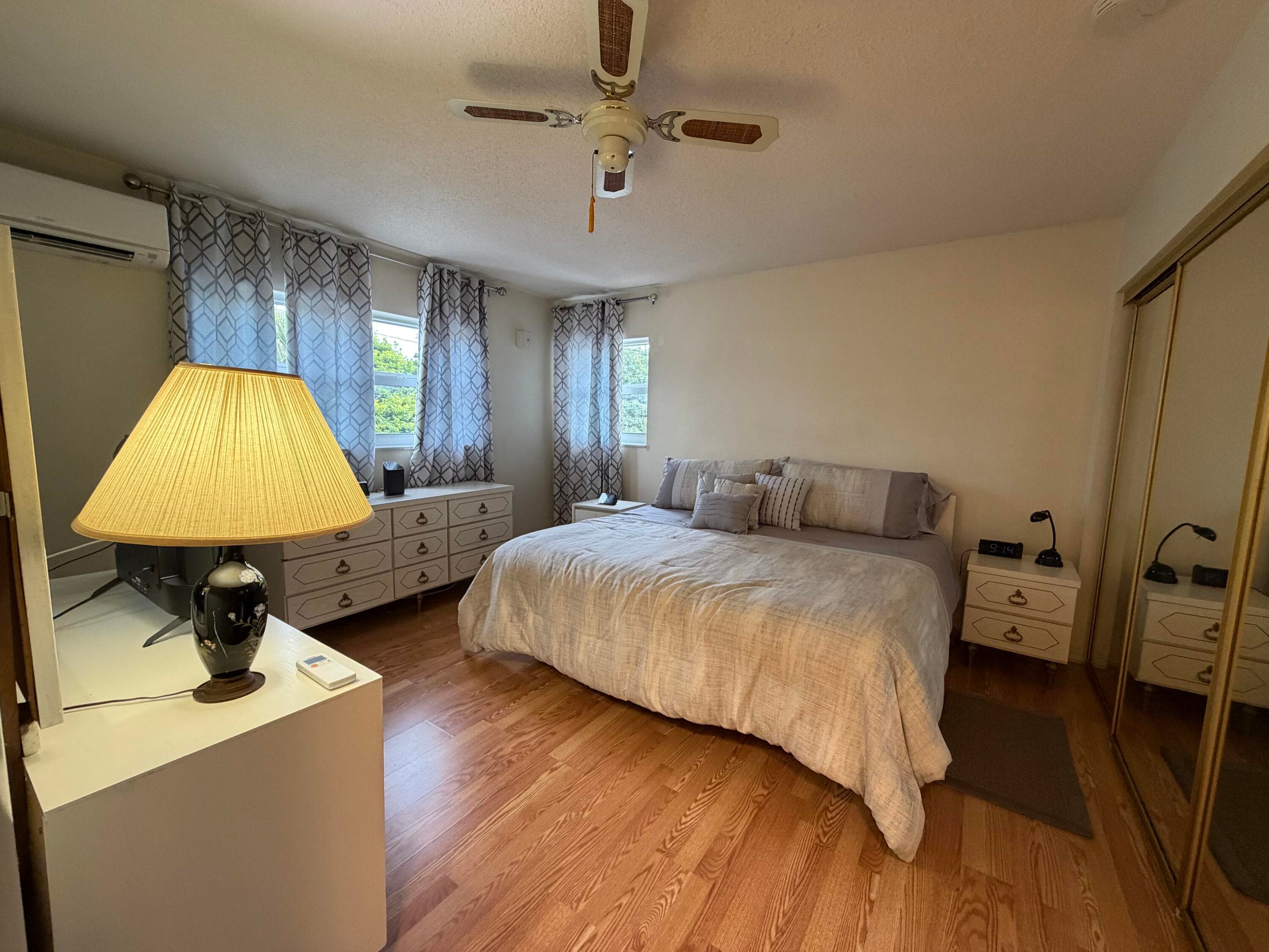 161 NE 10th Avenue 12b, Hallandale Beach, FL 33009 — photo 32 of 41